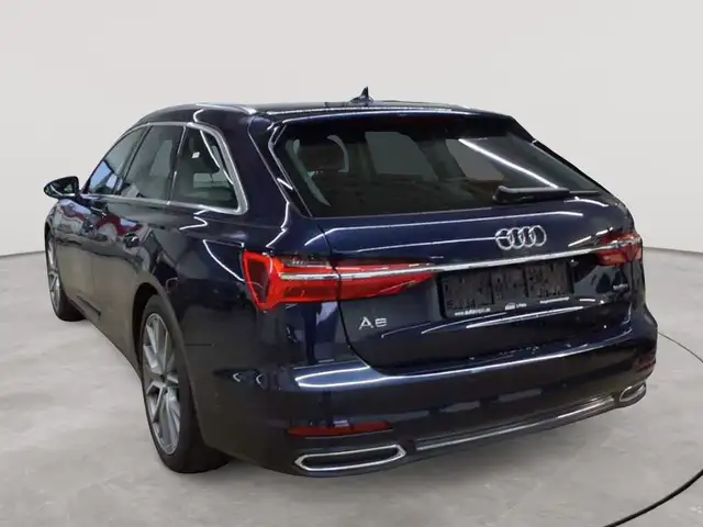 Audi A6 Avant view 5