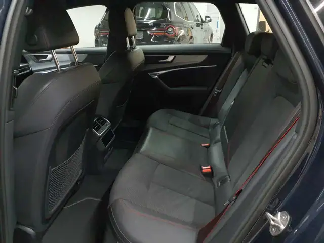 Audi A6 Avant view 13
