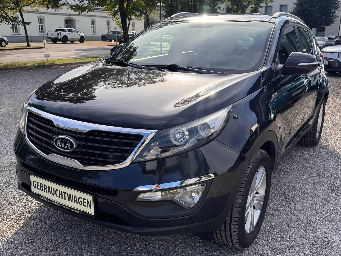 Kia Sportage 2,0 CRDI Motion AWD Schwarz - 1