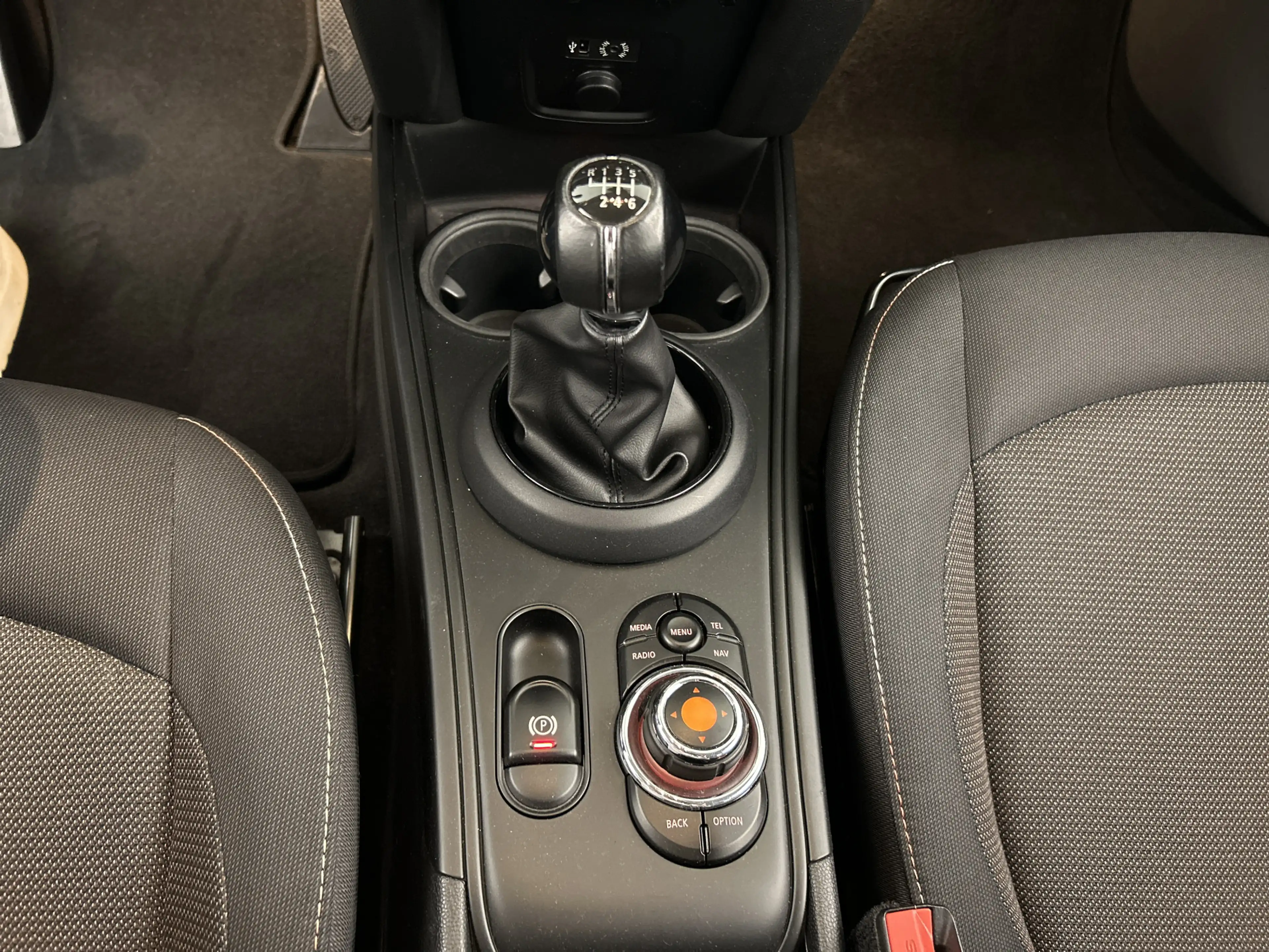 MINI Cooper Countryman 1.5 Black edition/PDC V+A/Cruise control/Airco/ — photo 22