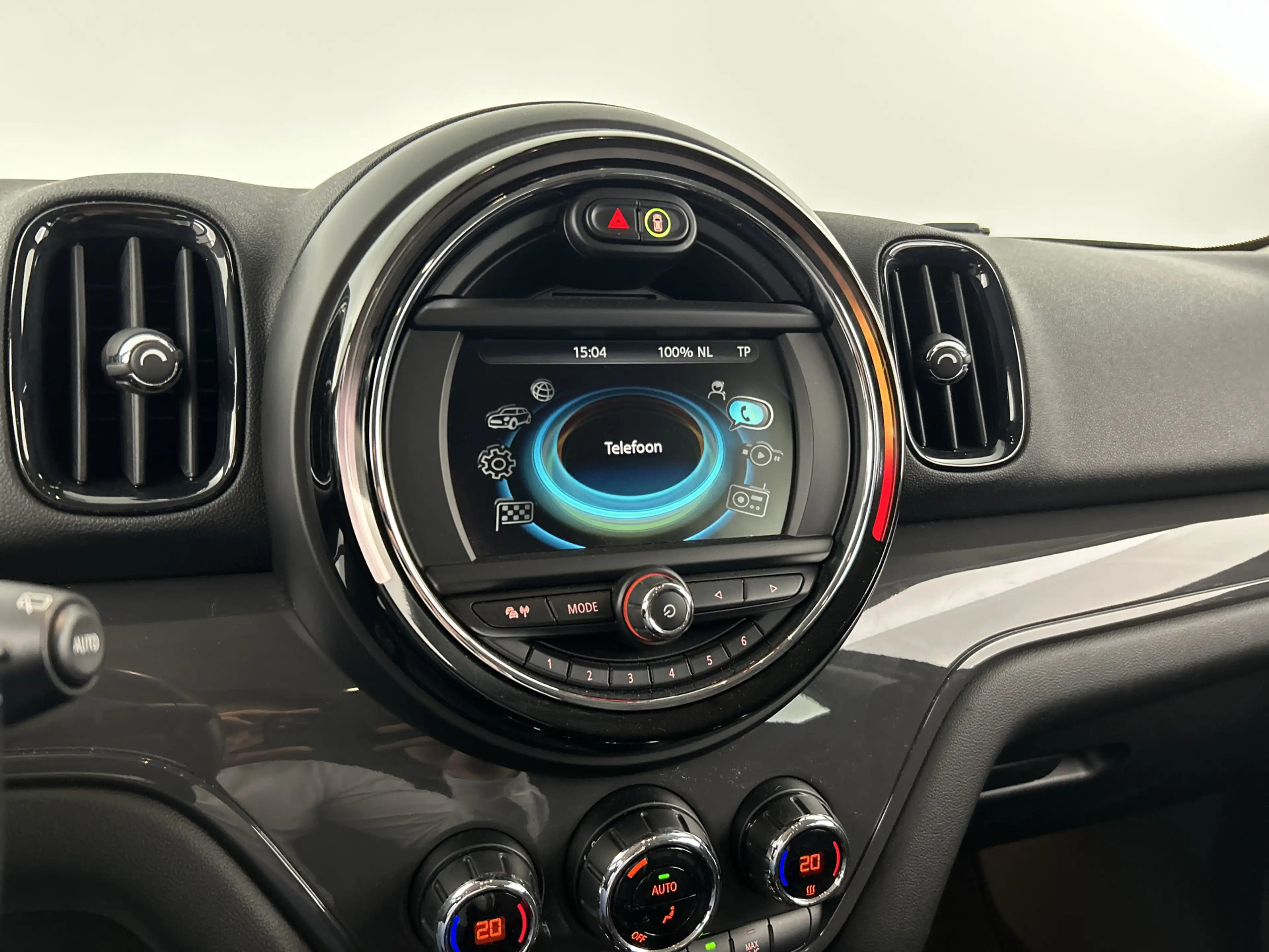 MINI Cooper Countryman 1.5 Black edition/PDC V+A/Cruise control/Airco/ — photo 19