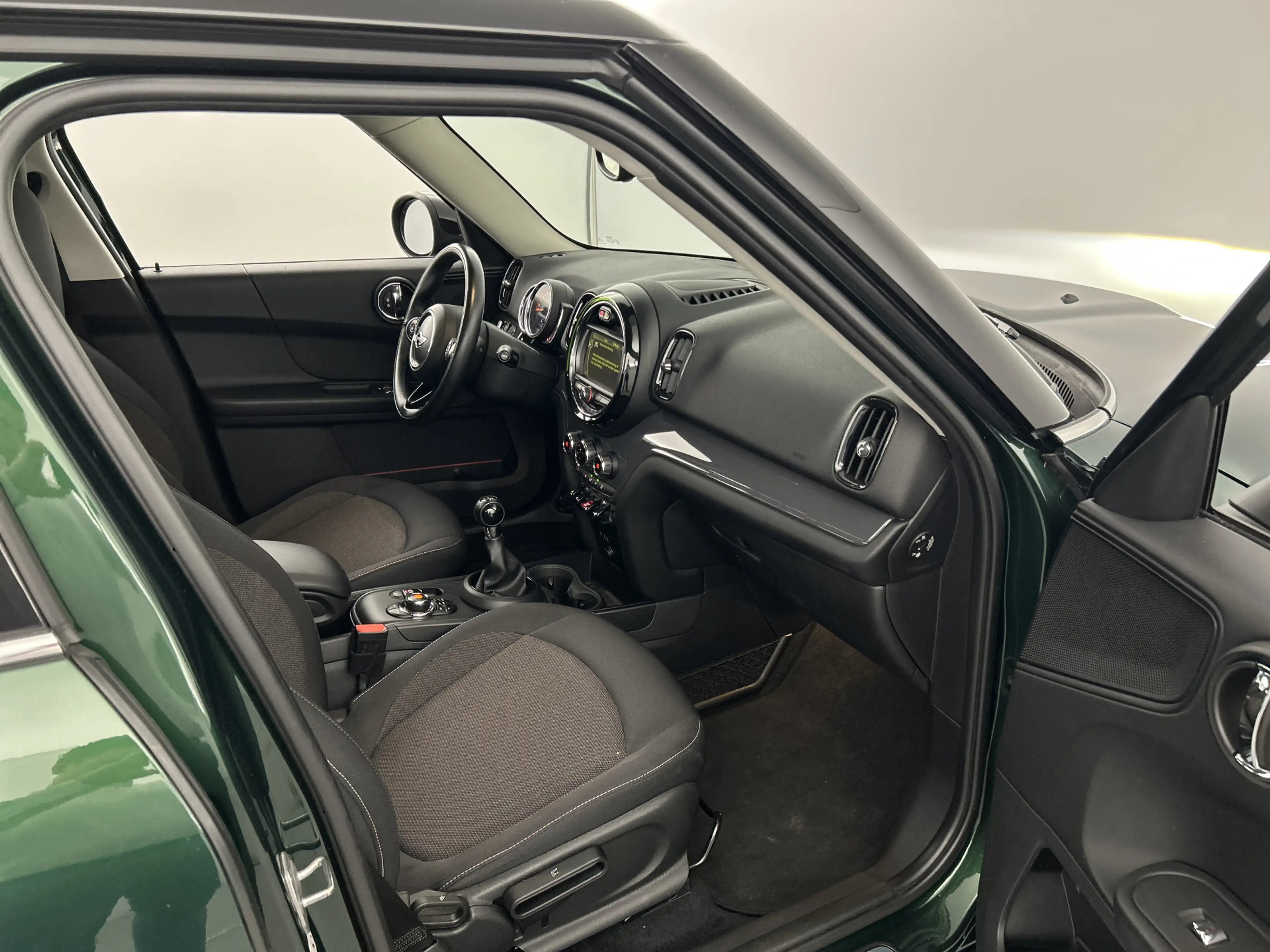 MINI Cooper Countryman 1.5 Black edition/PDC V+A/Cruise control/Airco/ — photo 24
