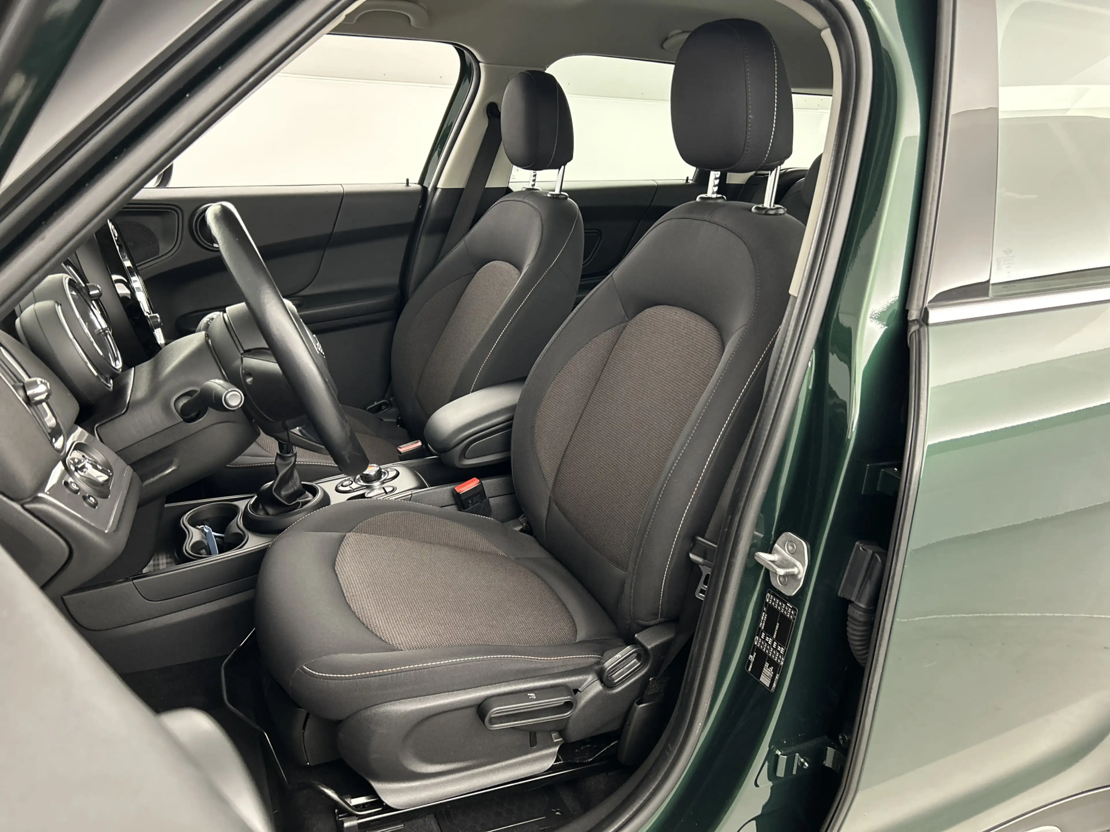 MINI Cooper Countryman 1.5 Black edition/PDC V+A/Cruise control/Airco/ — photo 12