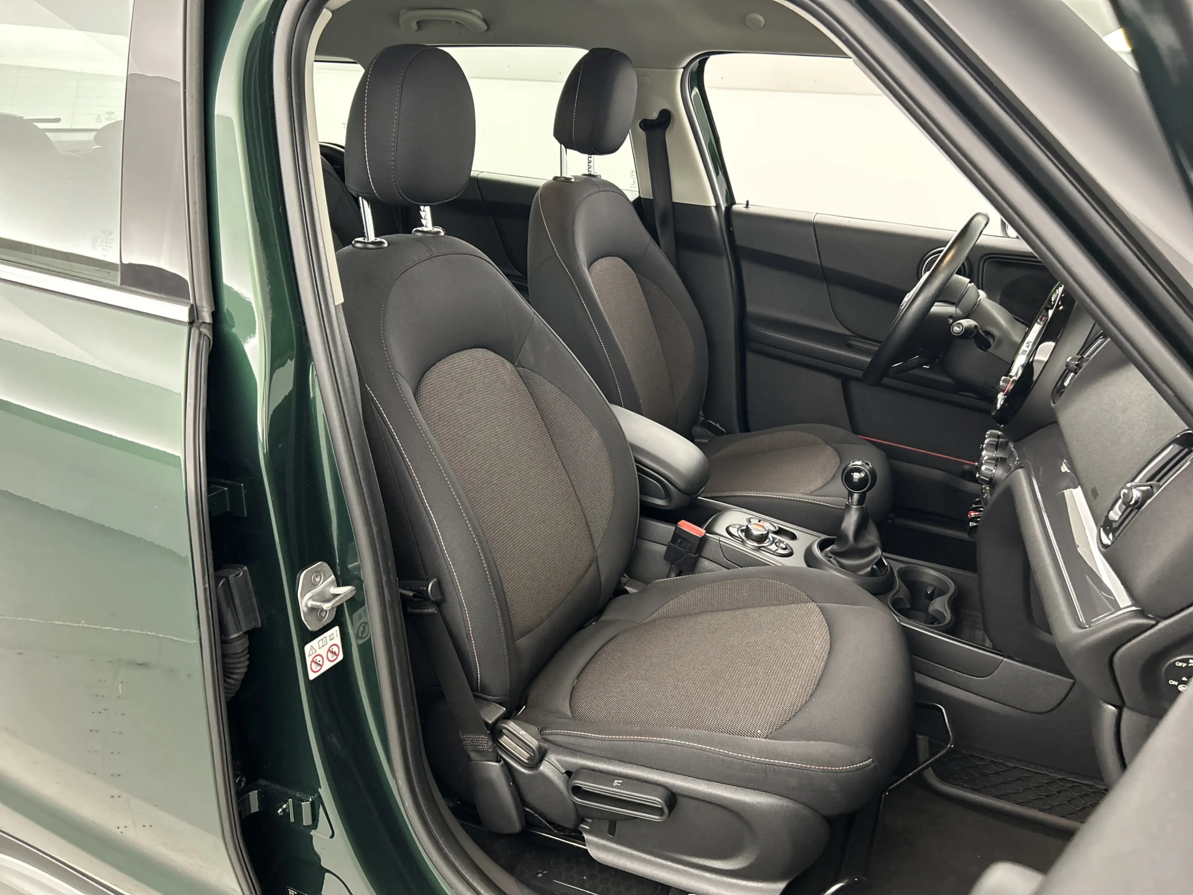 MINI Cooper Countryman 1.5 Black edition/PDC V+A/Cruise control/Airco/ — photo 23