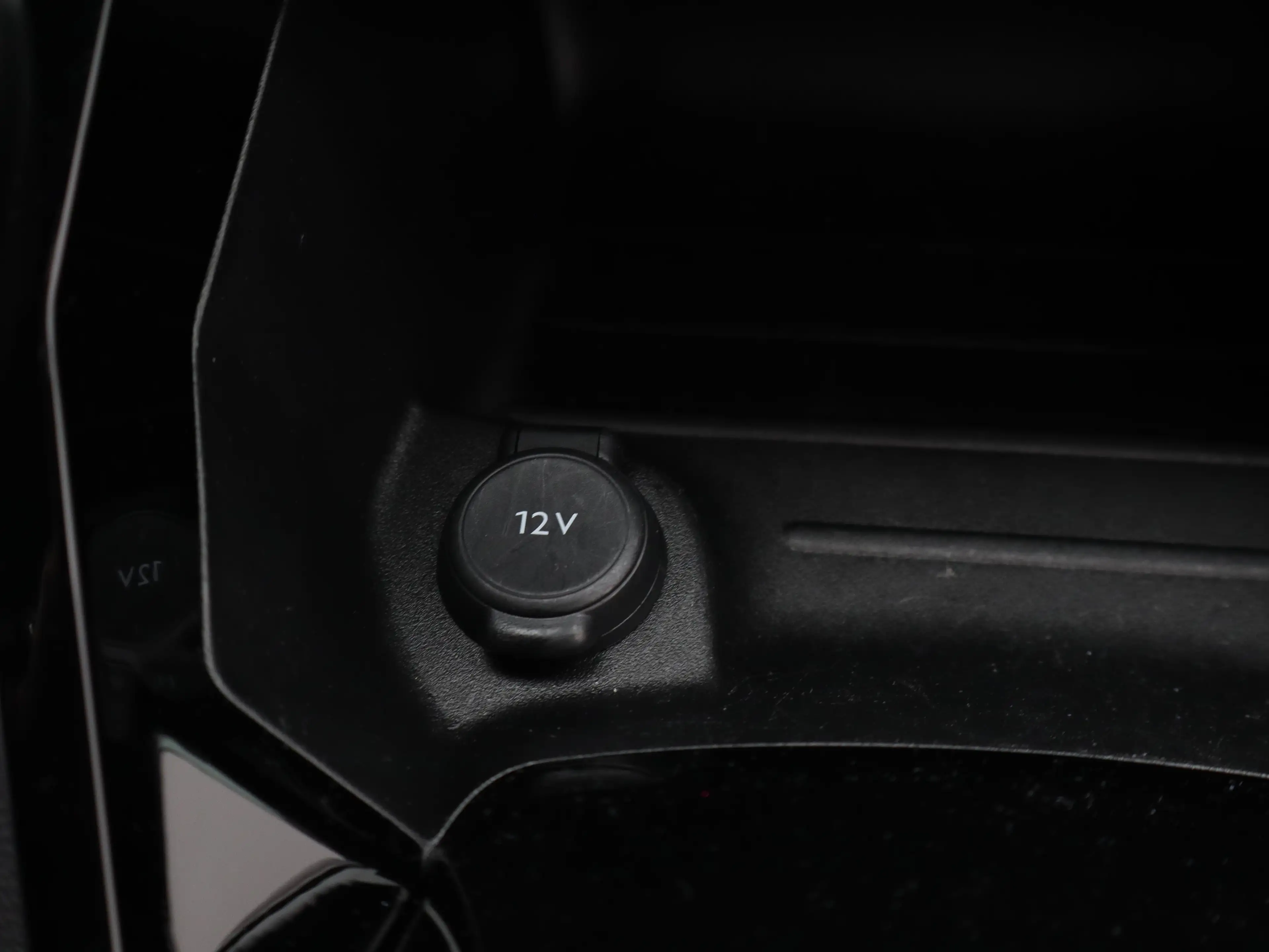Peugeot e-2008 EV GT 54 kWh SOH 96% | 3 Fase | Carplay | Drive As — photo 17