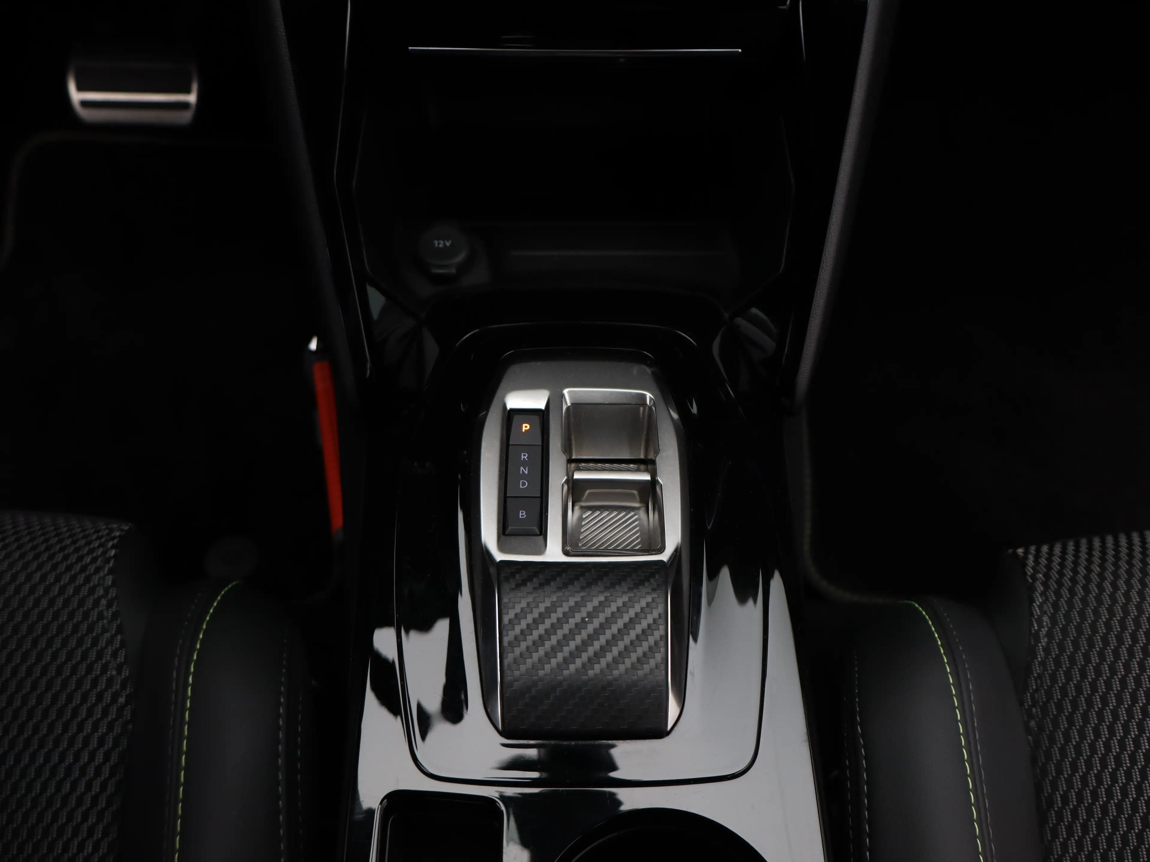 Peugeot e-2008 EV GT 54 kWh SOH 96% | 3 Fase | Carplay | Drive As — photo 7