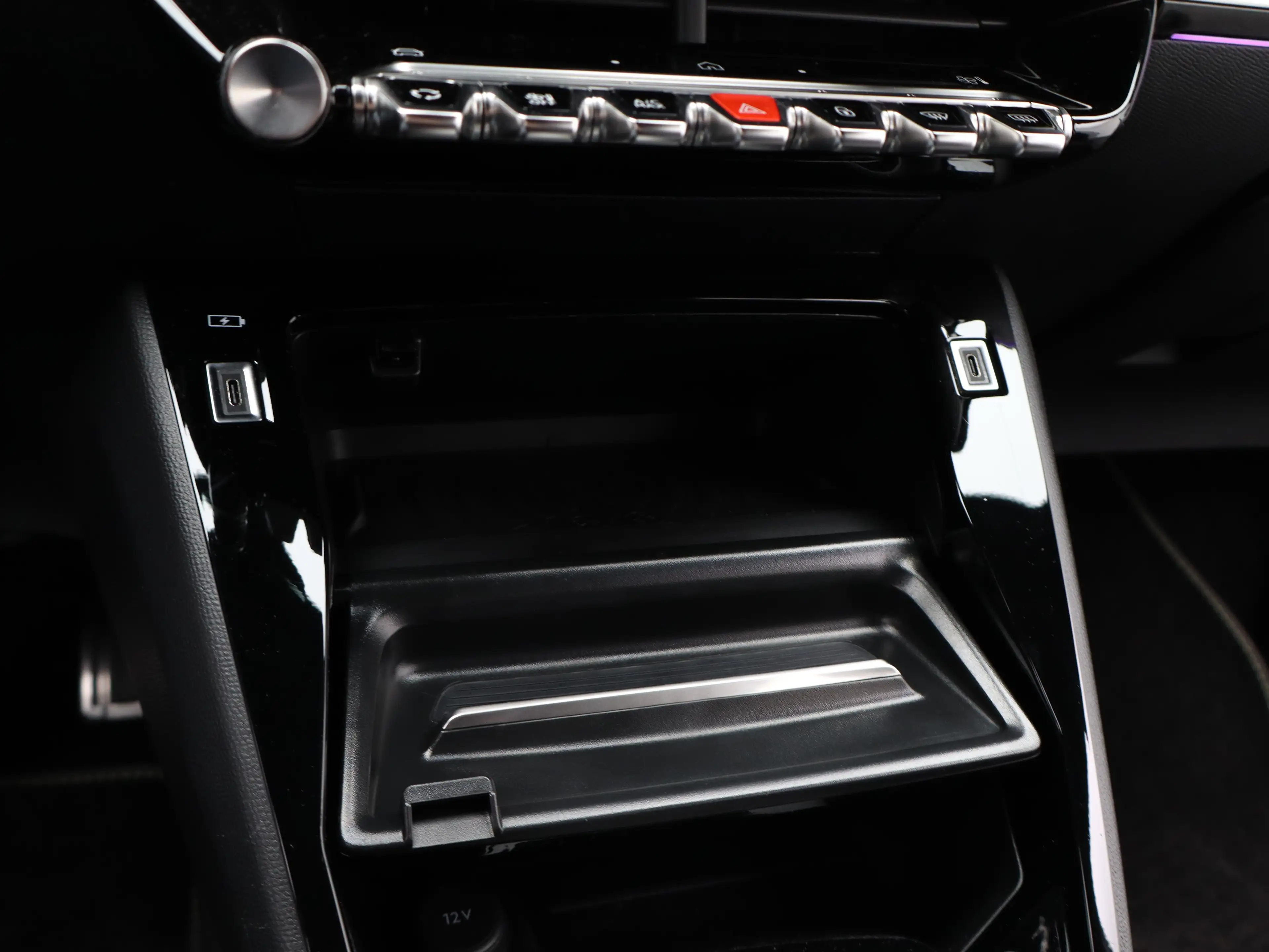 Peugeot e-2008 EV GT 54 kWh SOH 96% | 3 Fase | Carplay | Drive As — photo 16