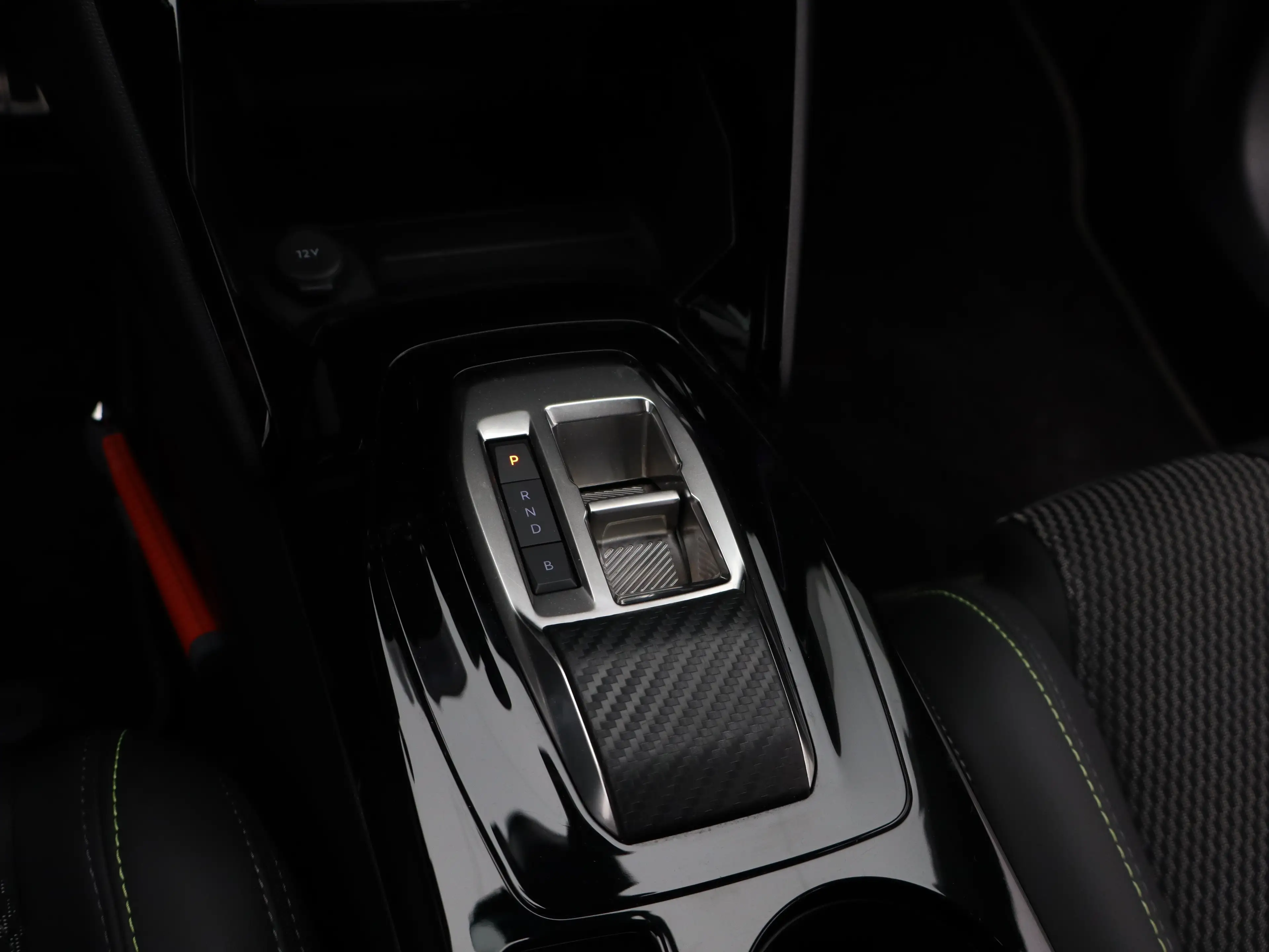 Peugeot e-2008 EV GT 54 kWh SOH 96% | 3 Fase | Carplay | Drive As — photo 20
