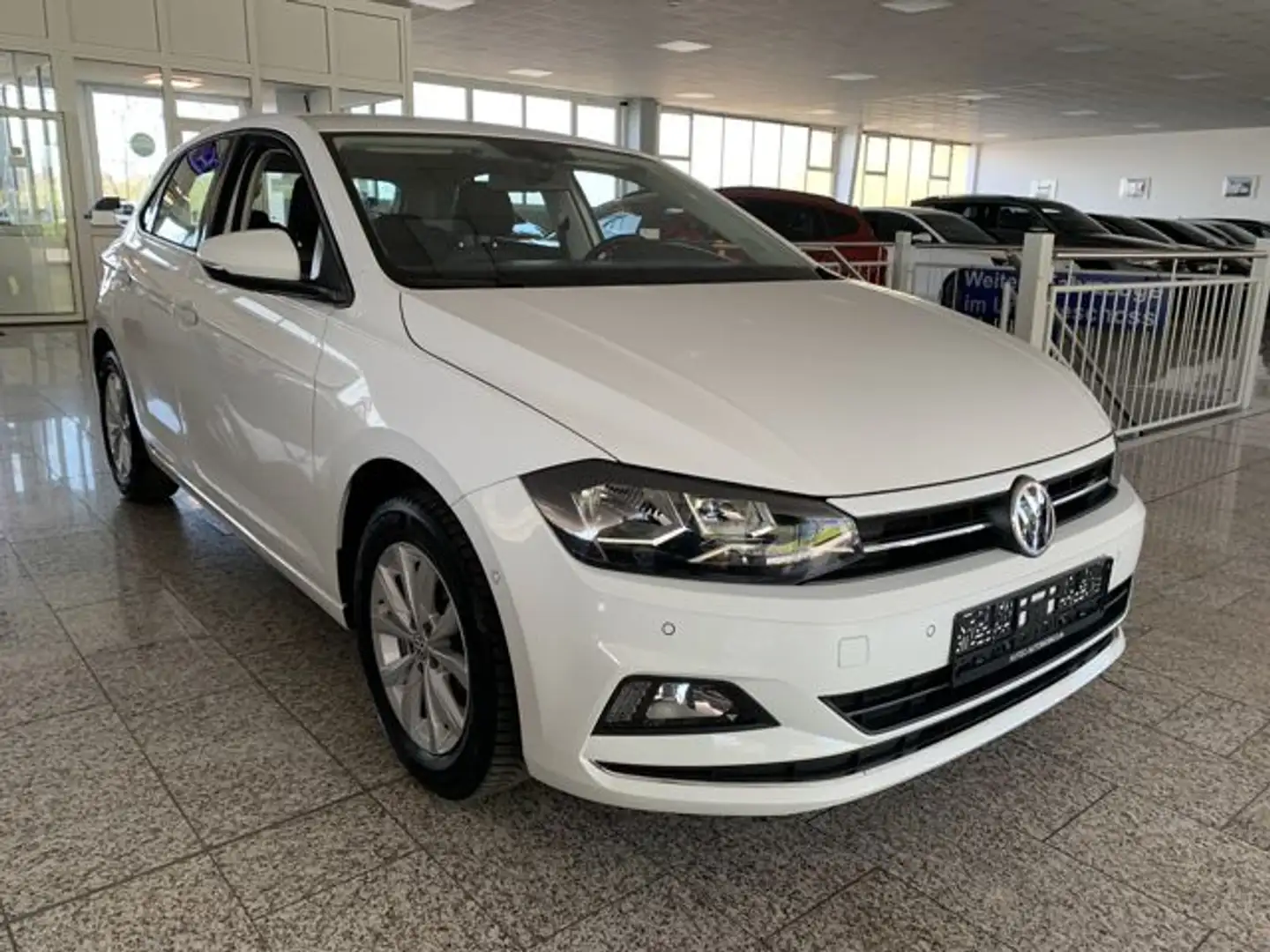 Volkswagen Polo VI Highline 1.0 TSI KAMERA+NAVI+SITZH.+PDC Weiß - 2
