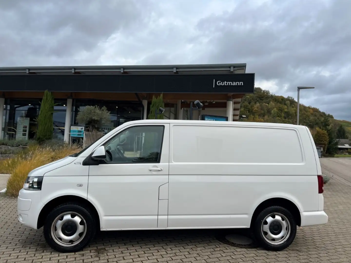 Volkswagen Transporter T5 Kasten PDC Rückfahrkam. AHK el.Fensterheber Sou Weiß - 2