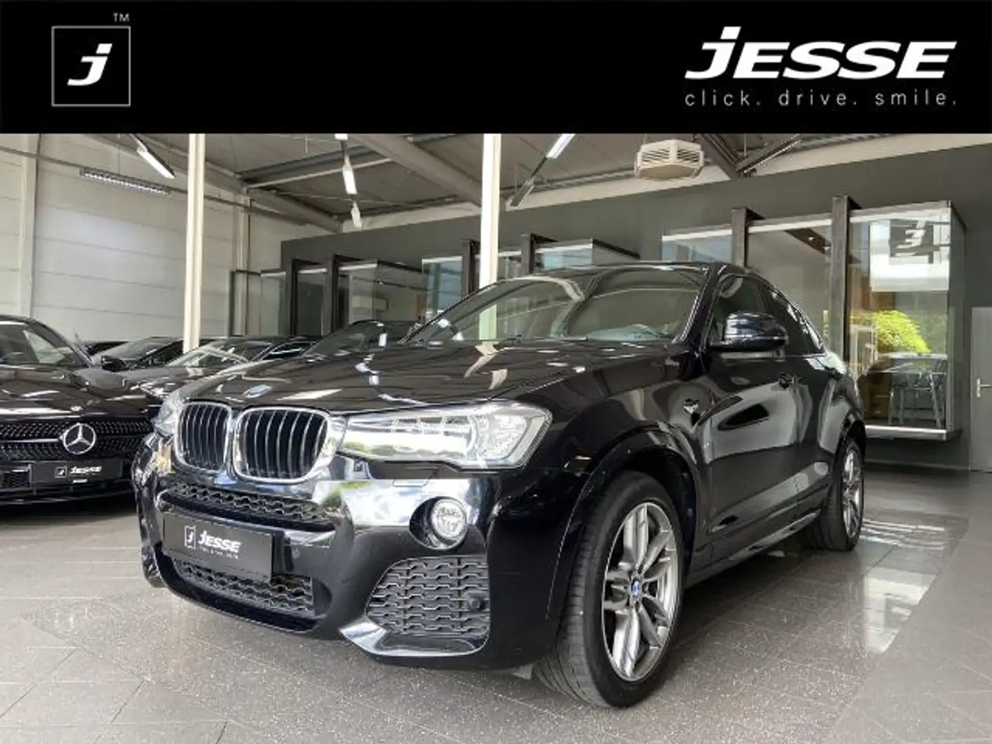 BMW X4 xDrive20d M-Sport Bi-Xenon HUD R.Cam AHK Noir - 1