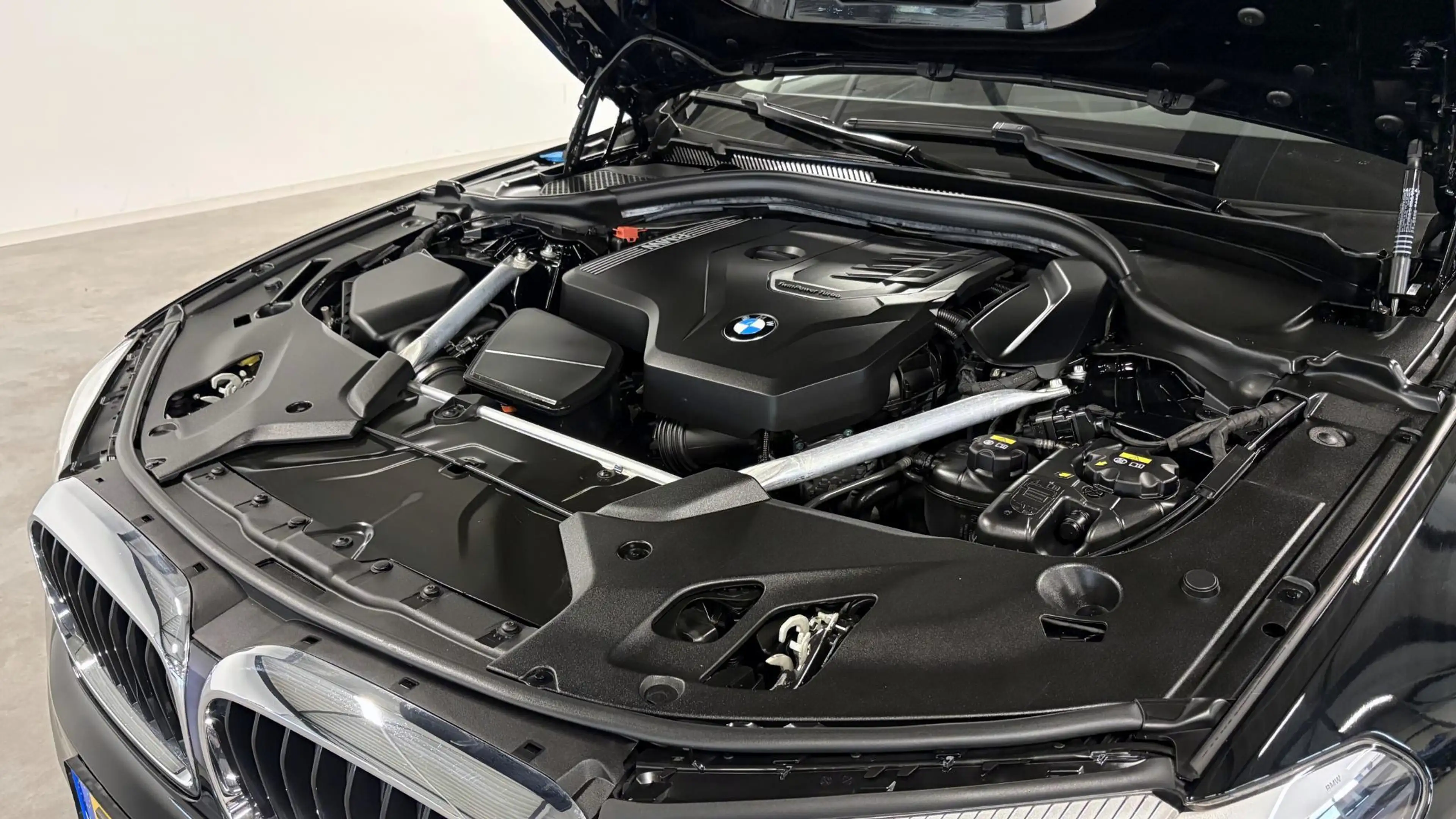 BMW 520 5-serie Touring 520i Executive | Sport Line — photo 26