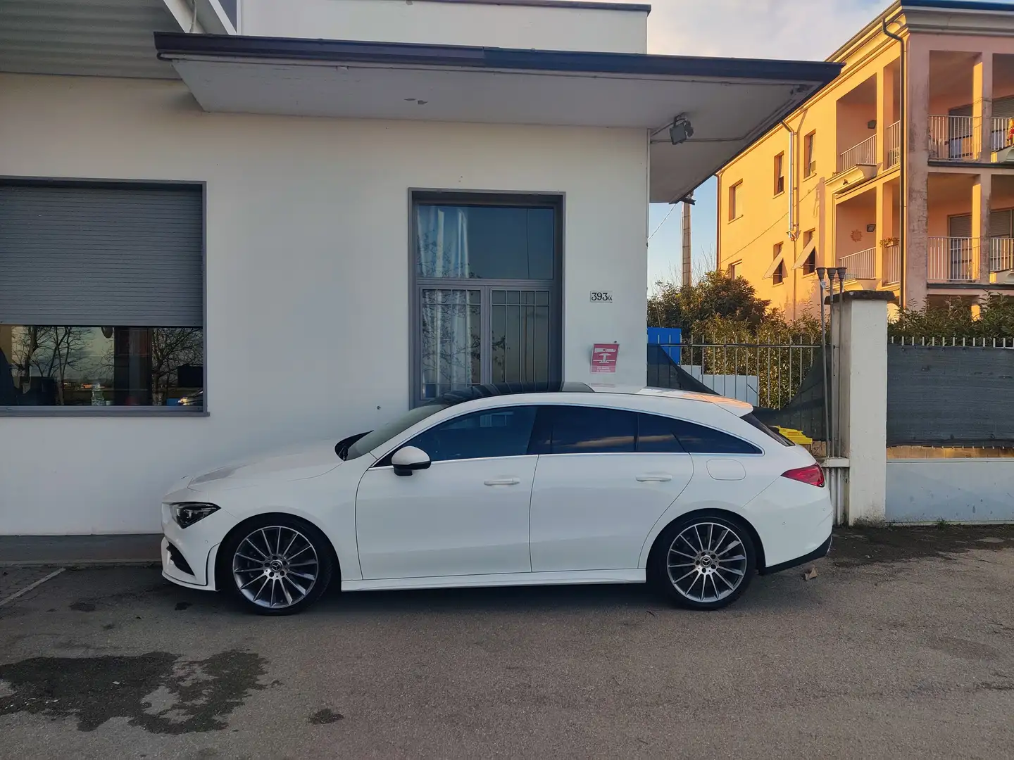 Mercedes-Benz CLA 220 CLA Shooting Brake 220 d Premium 4matic auto Bianco - 1