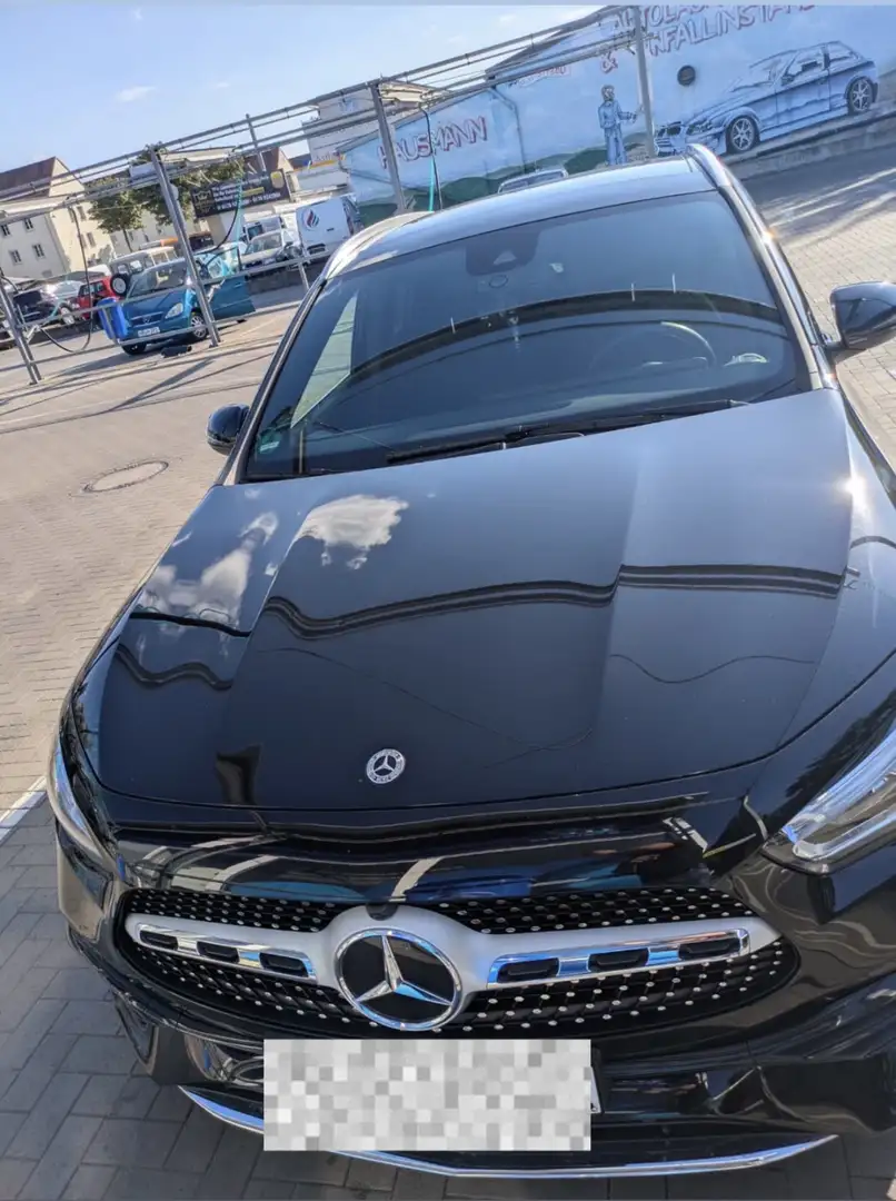 Mercedes-Benz GLA 200 7G-DCT AMG Line - 2