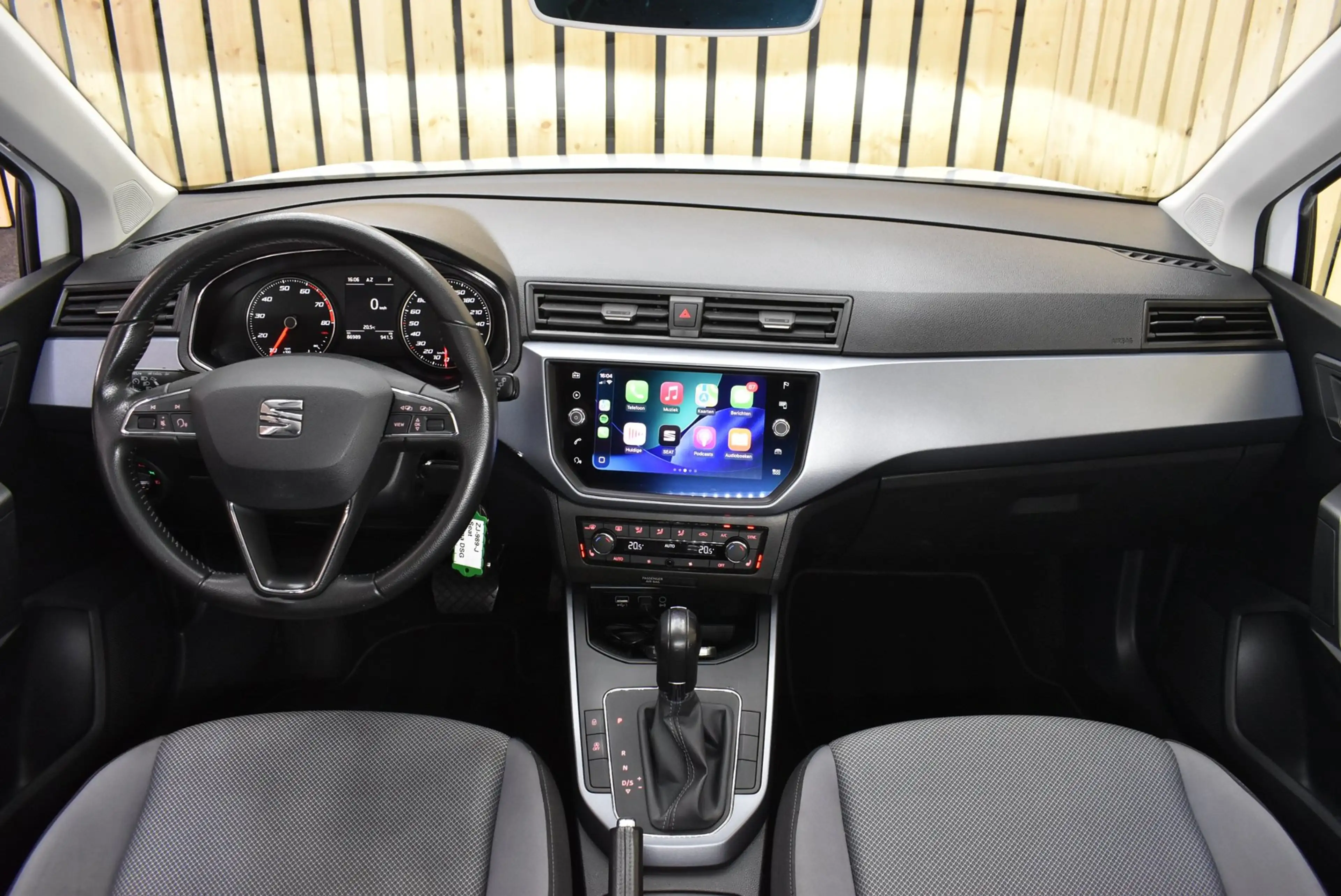 SEAT Arona 1.0 TSI Xcellence Business Intense 86dkm Carplay T — photo 3