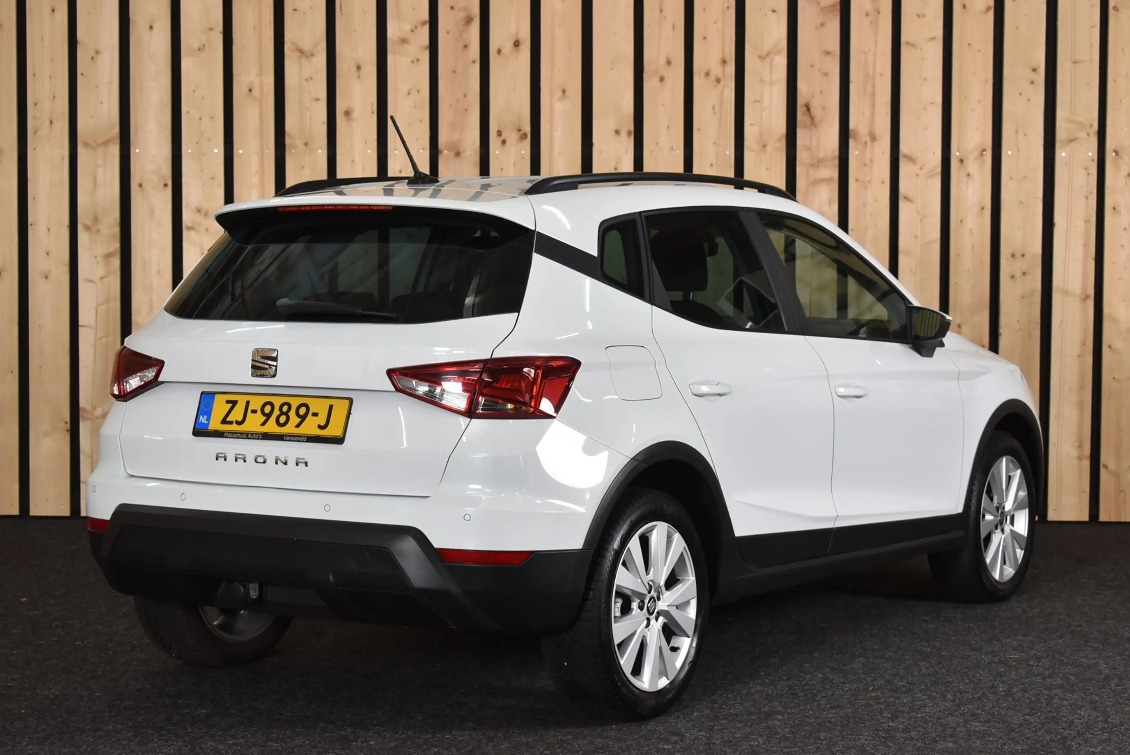 SEAT Arona 1.0 TSI Xcellence Business Intense 86dkm Carplay T — photo 2