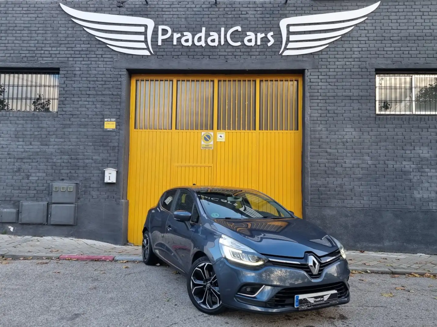 Renault Clio 1.5dCi Energy Zen 66kW Grijs - 1