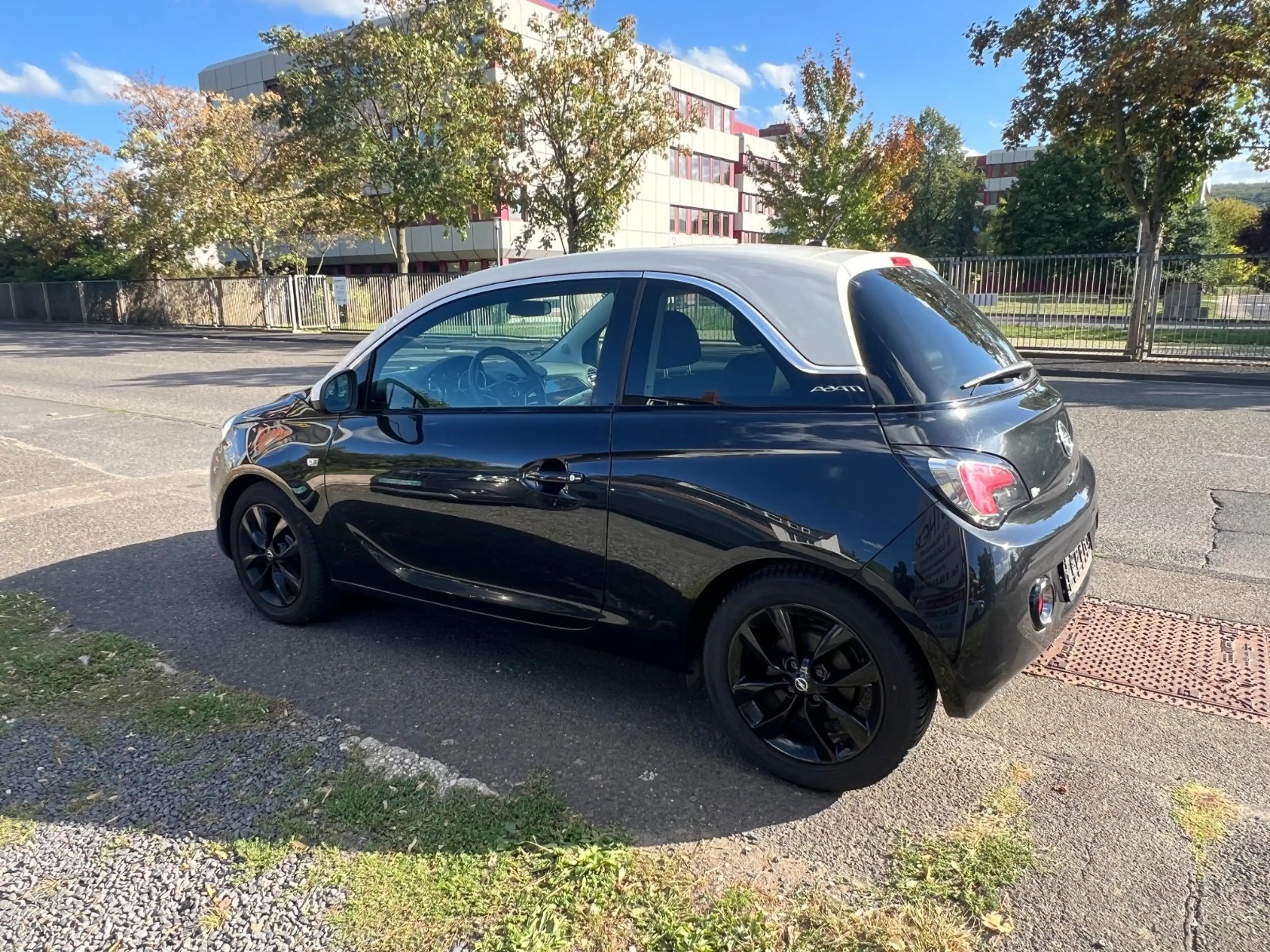 Opel Adam Jam1.4 TÜV NEU — photo 4