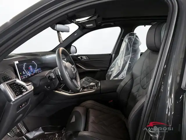 BMW X5 view 10