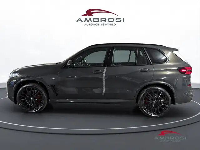BMW X5 view 6