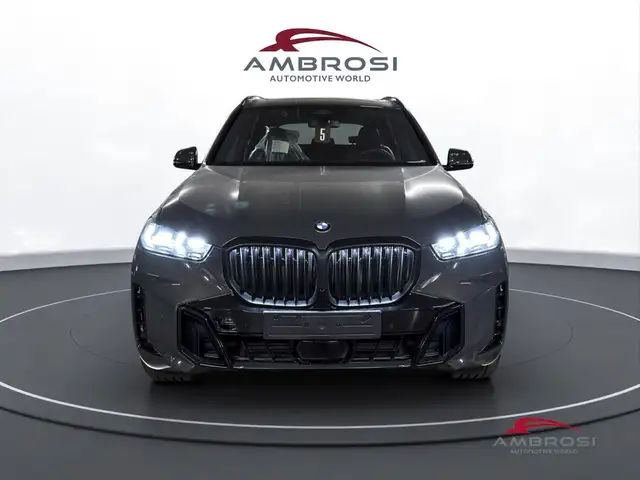 BMW X5 view 7
