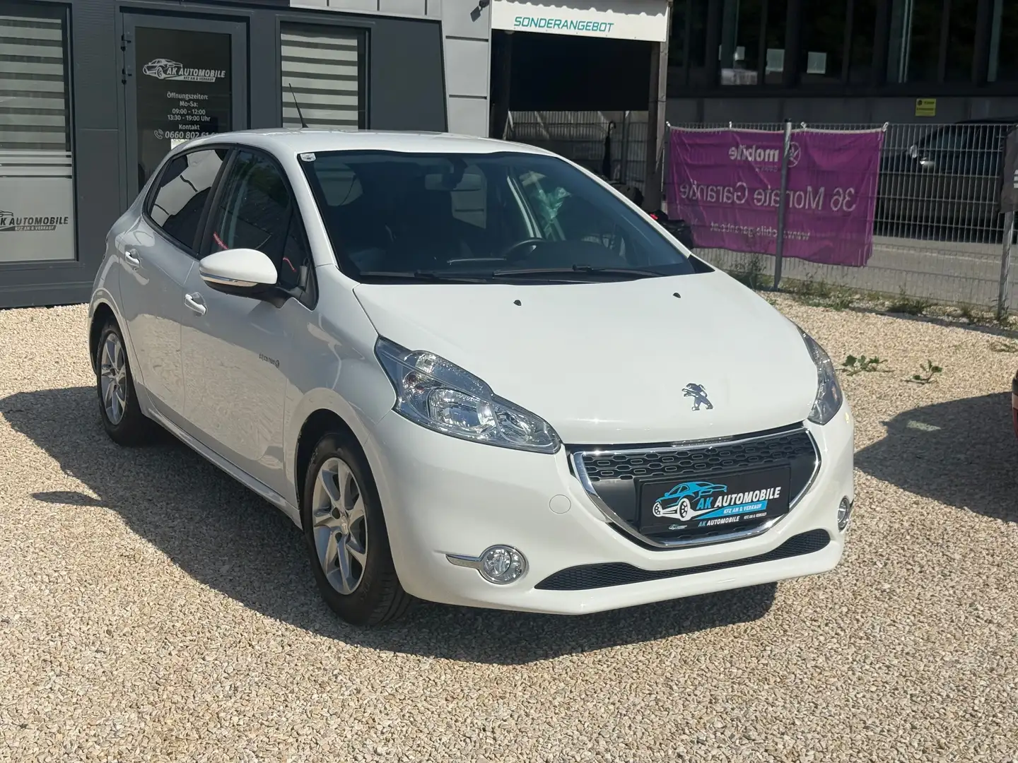 Peugeot 208 Active Weiß - 2