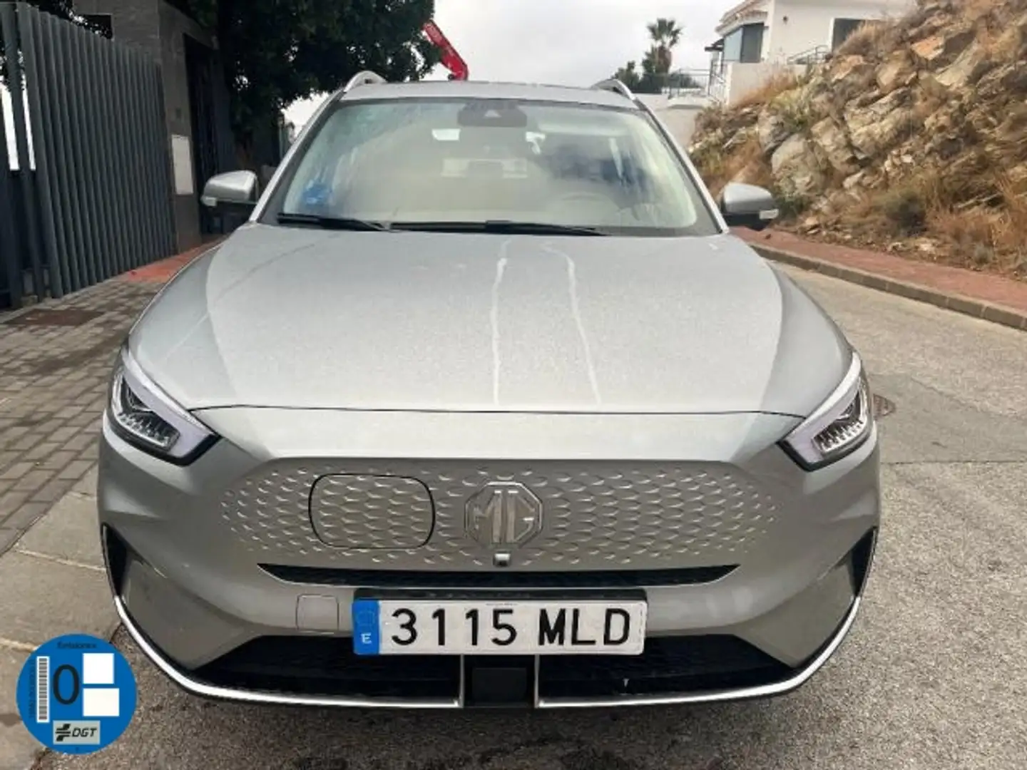 MG ZS EV Luxury Gris - 2