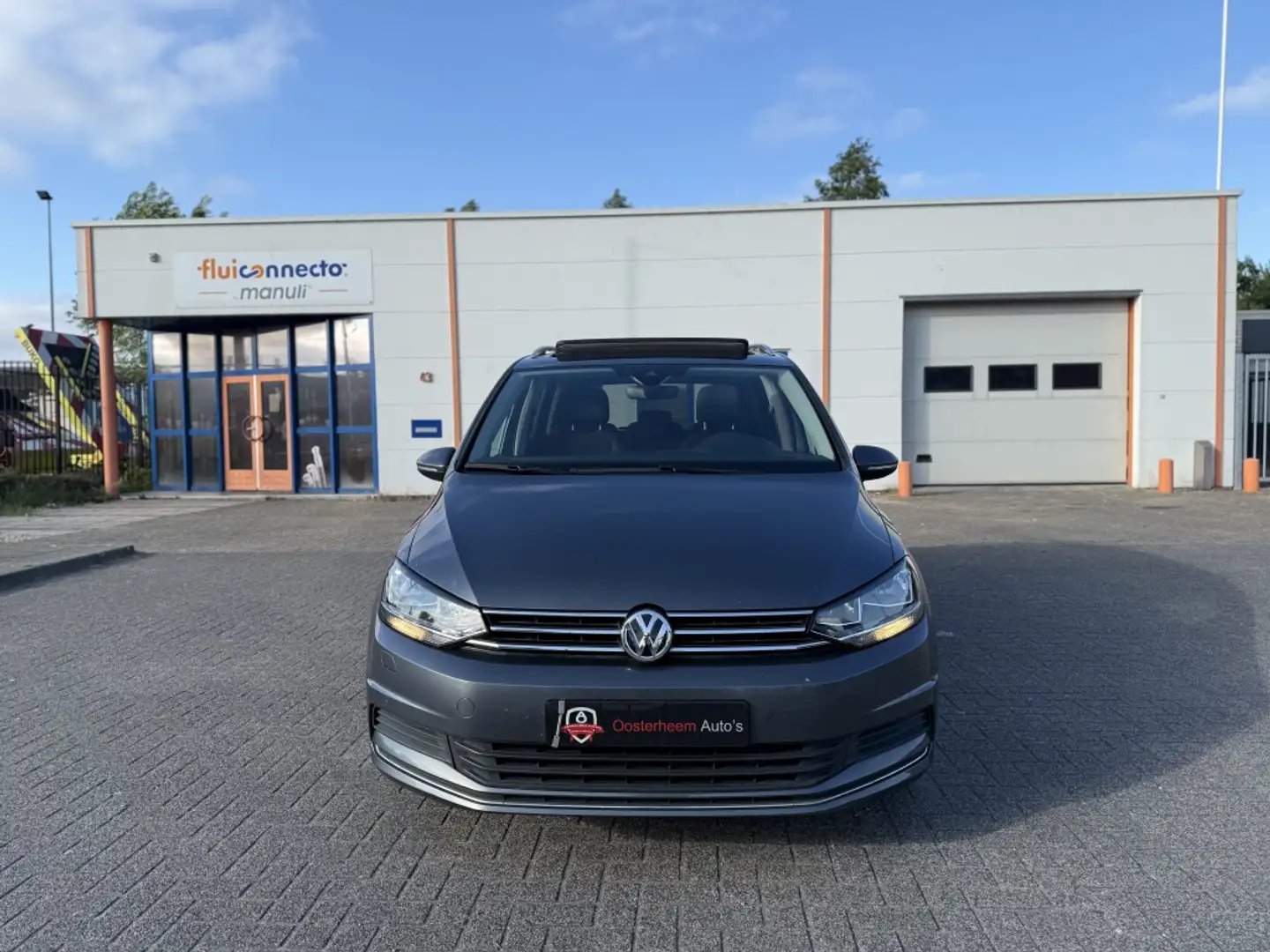 Volkswagen Touran 1.5 TSI Highline 7p|Pano|Pdc||cam|full Gris - 2