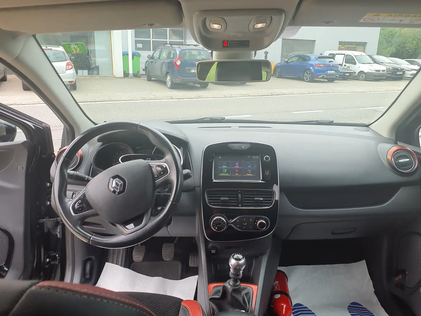 Renault Clio Clio 1.2 TCe Energy Intens Noir - 2