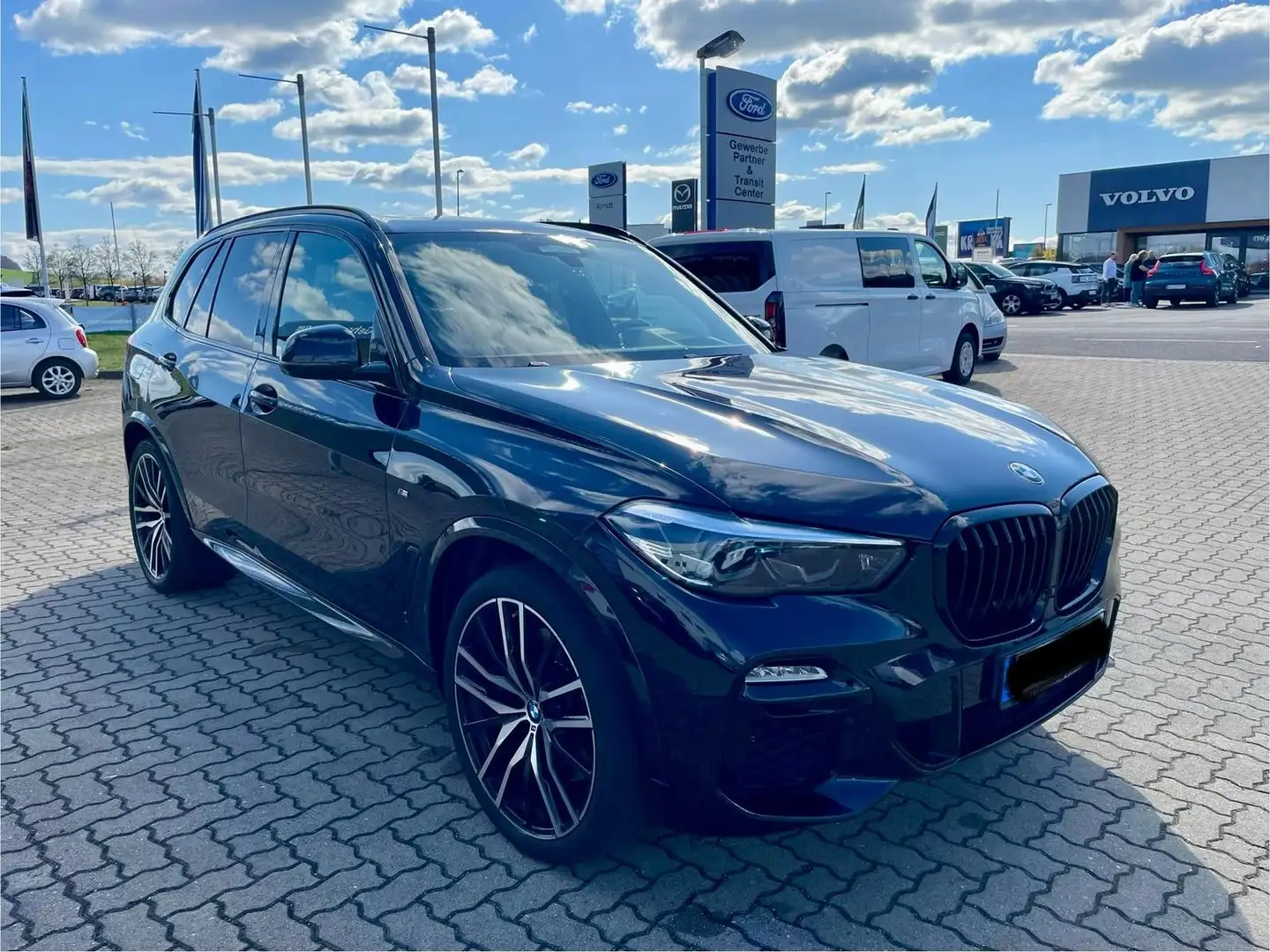 BMW X5 xDrive 30d M Sport Individual Head-up Panoram Schwarz - 2