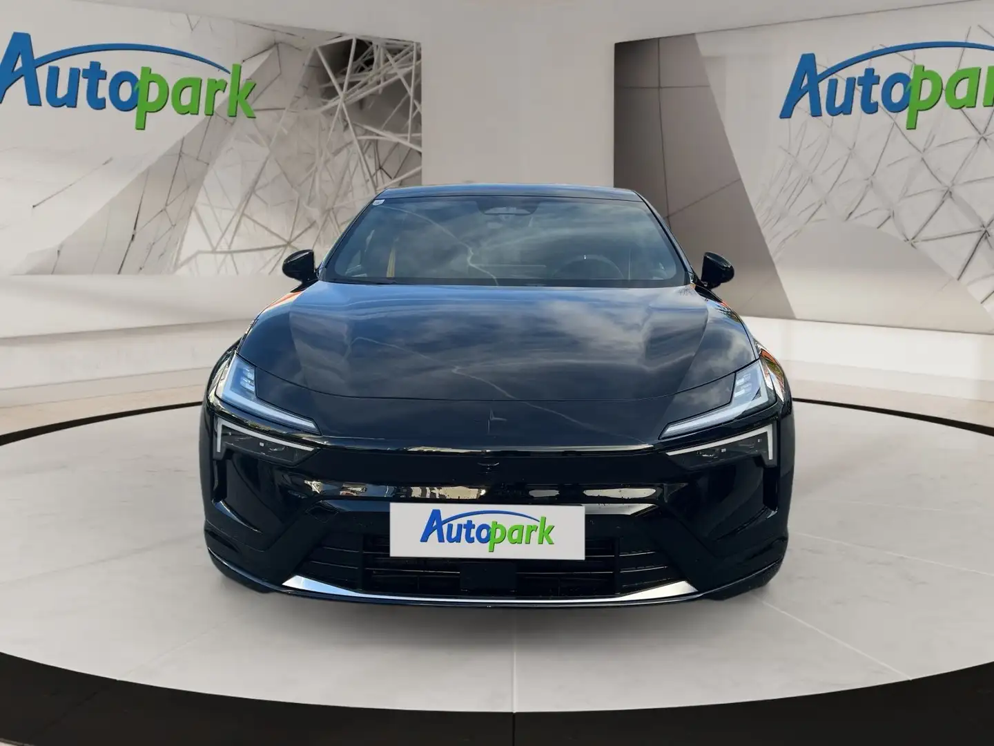 Polestar 4 Polestar 4 Long Range Dual Чёрный - 2