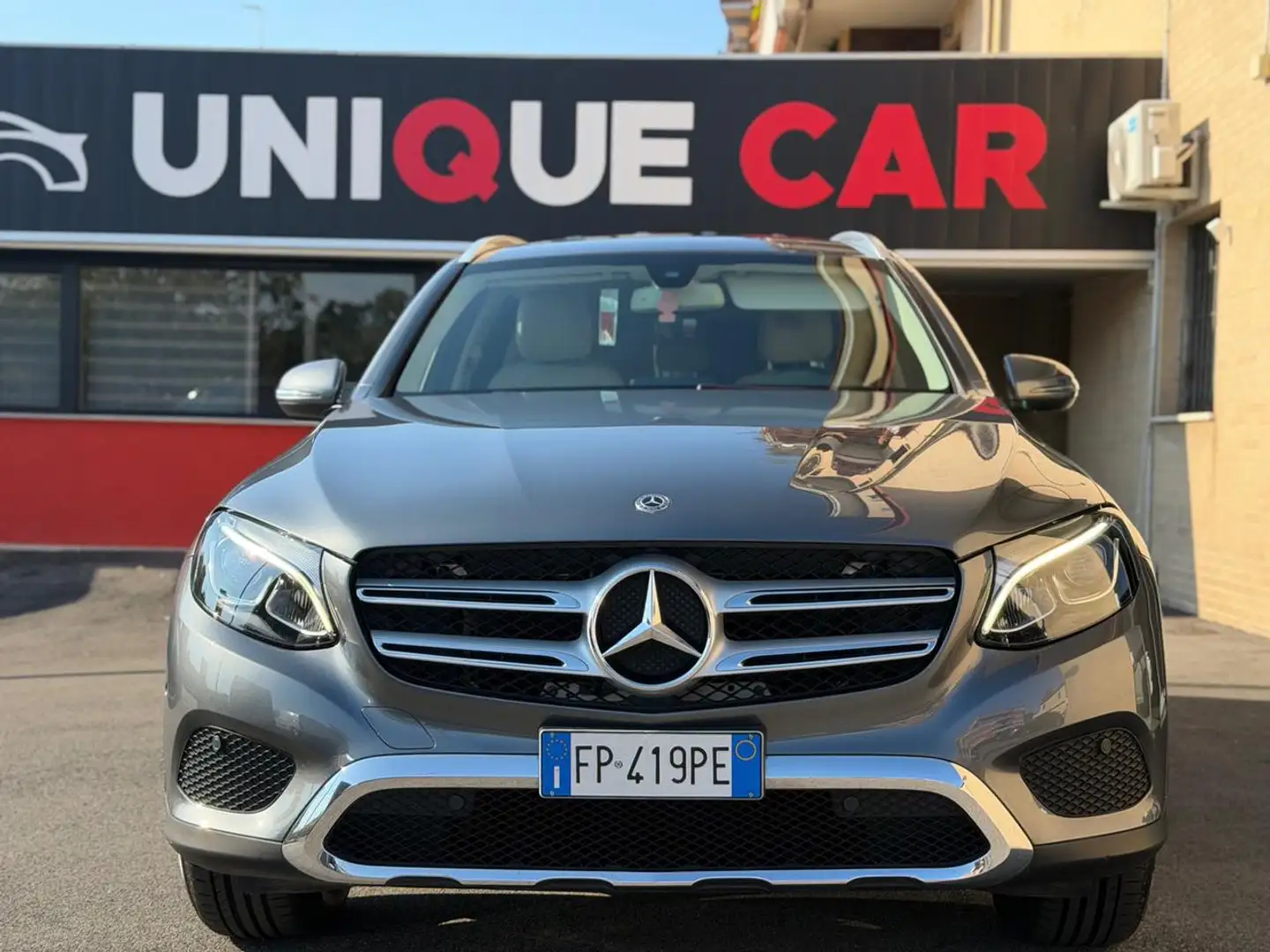 Mercedes-Benz GLC 220 d 4Matic Business SPORT (FULL OPTIONAL) Gris - 2