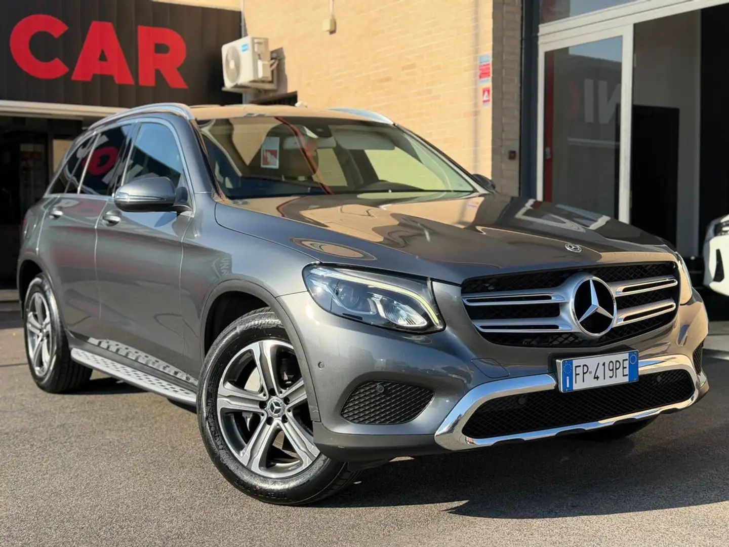 Mercedes-Benz GLC 220 d 4Matic Business SPORT (FULL OPTIONAL) Gris - 1