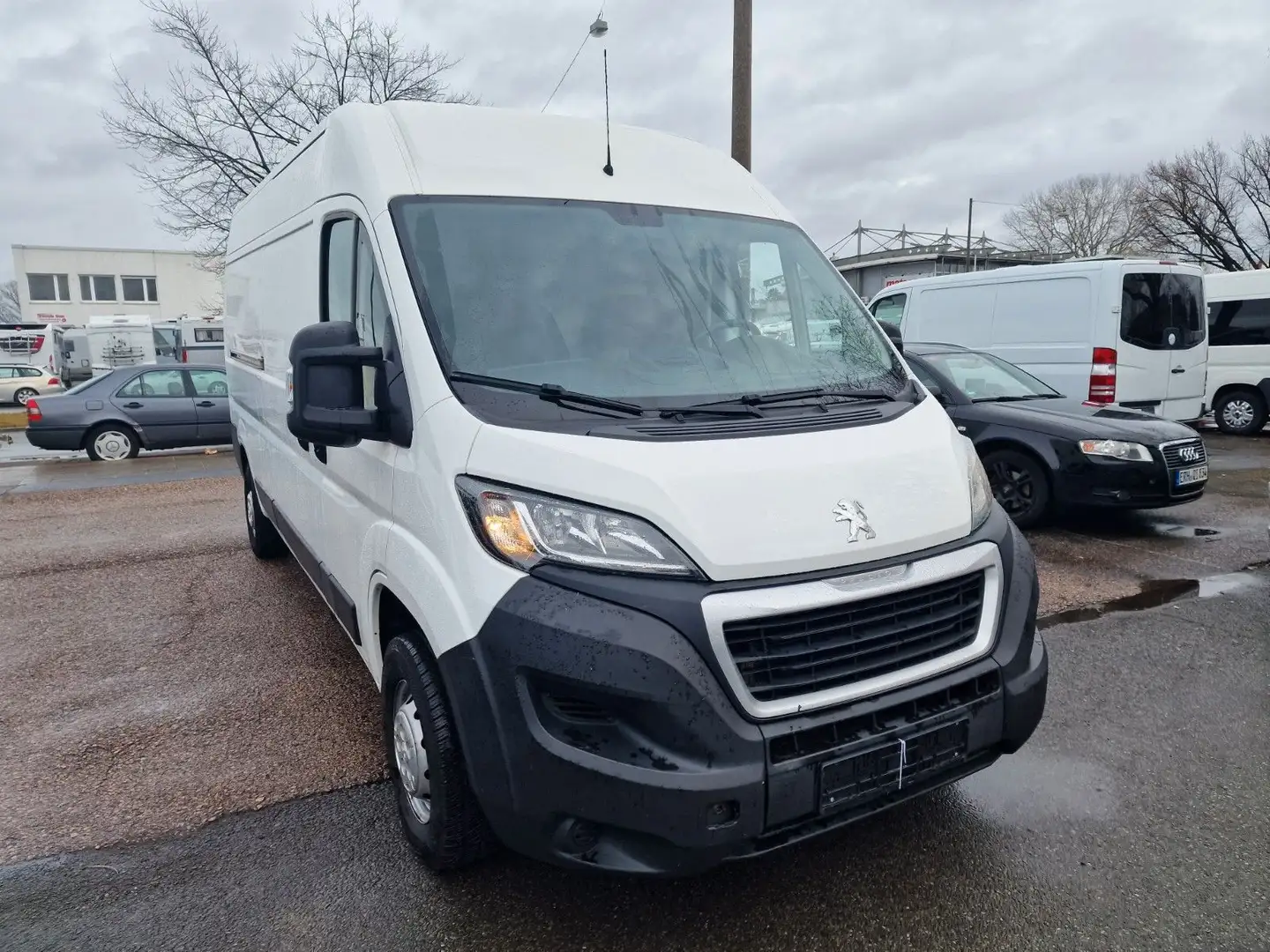 Peugeot Boxer Kasten Hochraum 335 L3H2 Premium BlueHDi 1 Bílá - 1