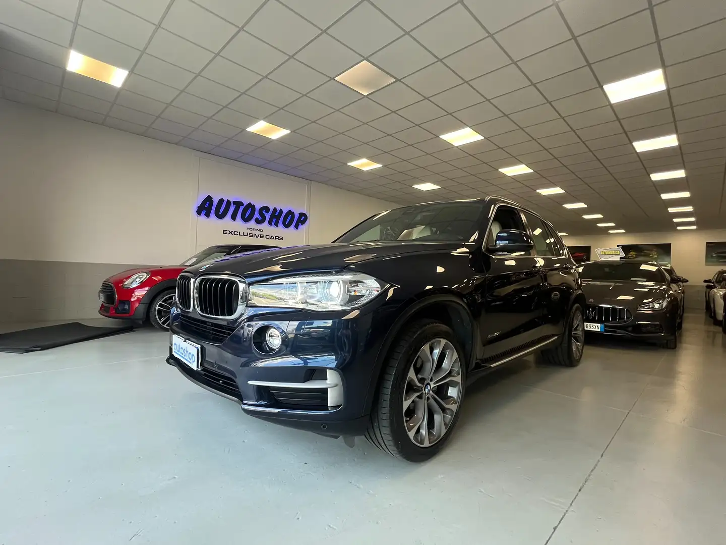 BMW X5 X5 xdrive25d 218cv auto Modrá - 1