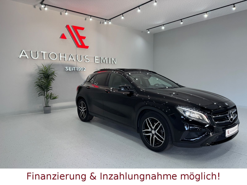 Mercedes-Benz GLA 220 d 4Matic *1.HAND,PANORAMA,LEDER,BI-XENON*