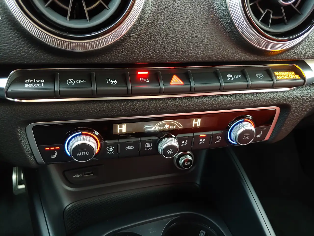 Audi S3 снимка Audi S3
