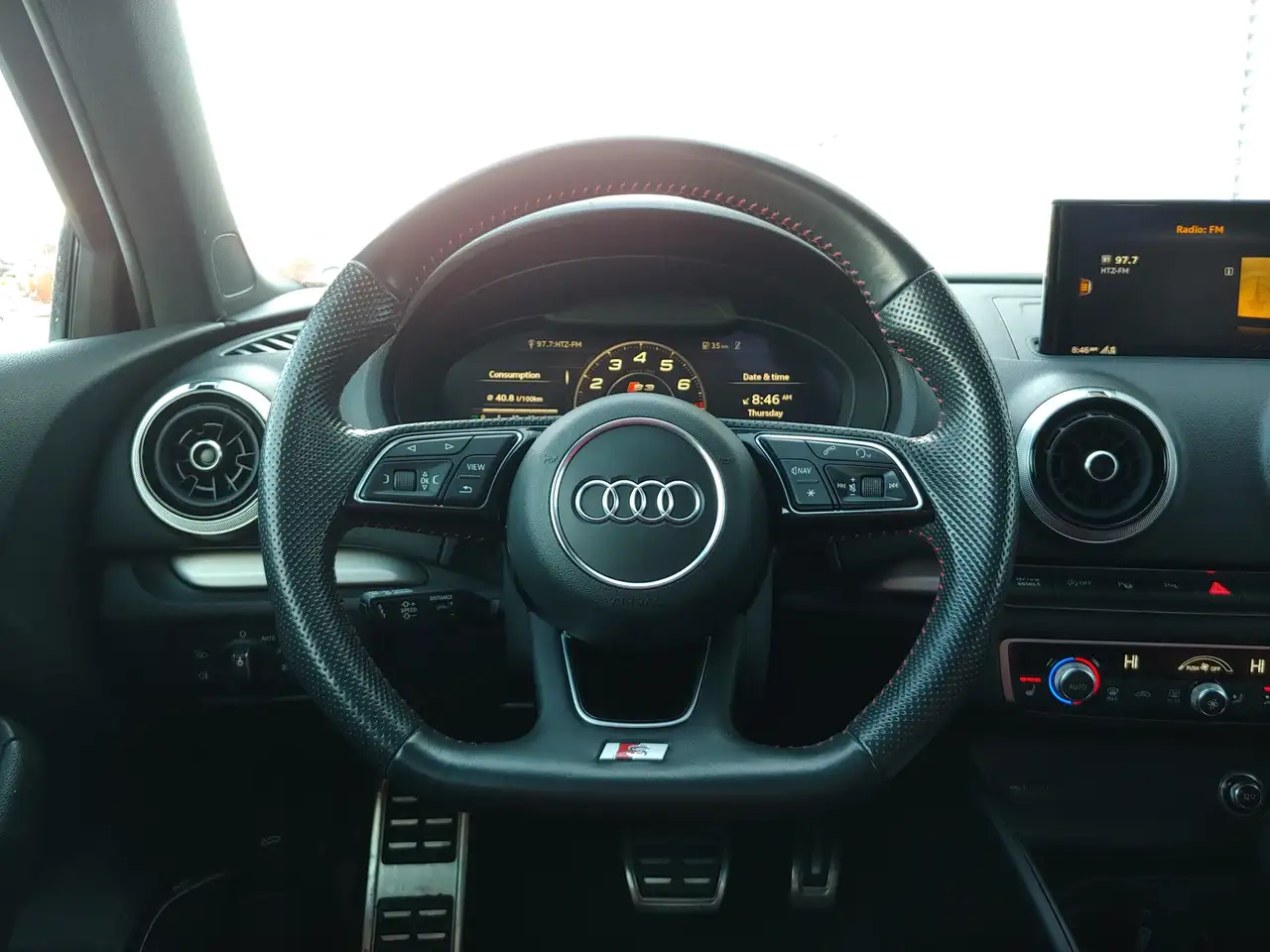 Audi S3 снимка Audi S3