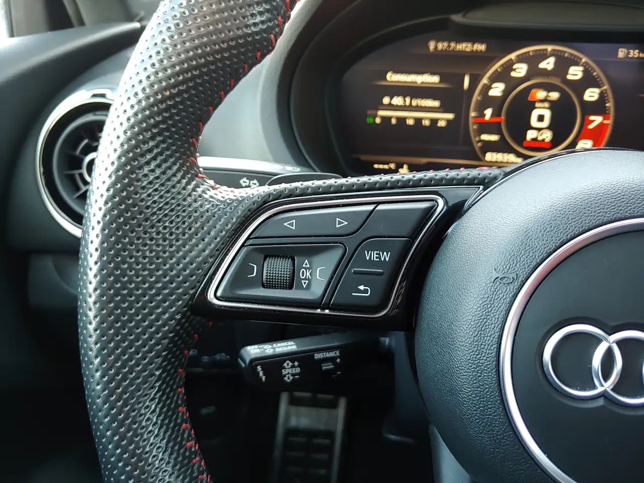 Audi S3 снимка Audi S3