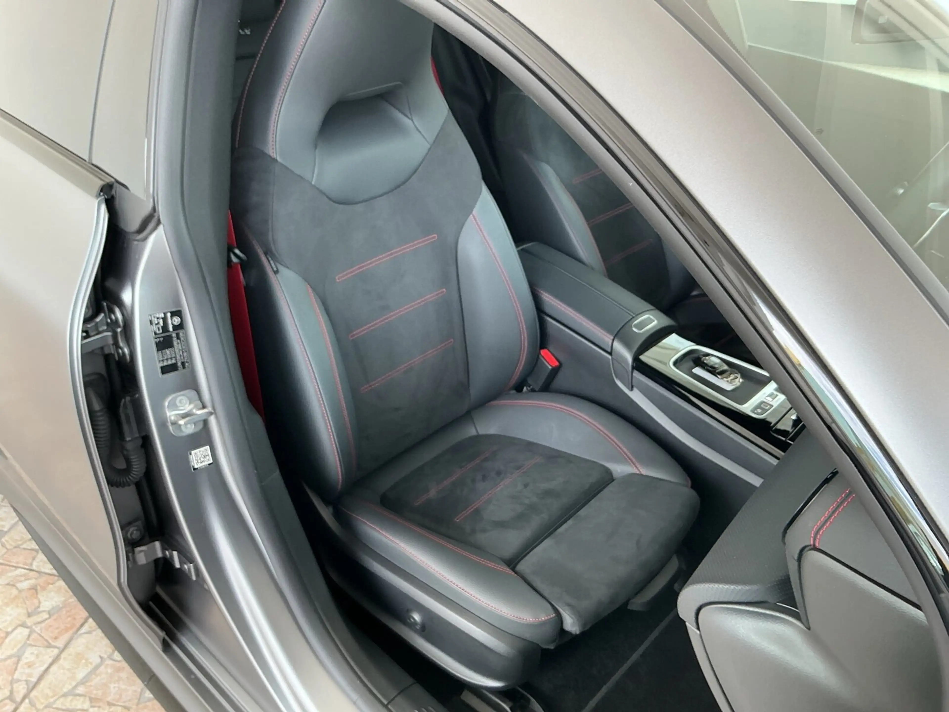 Mercedes-Benz CLA 45 AMG CLA 45 AMG S 4M+ SB Premium/Pano.-Dach/Distronic — photo 12