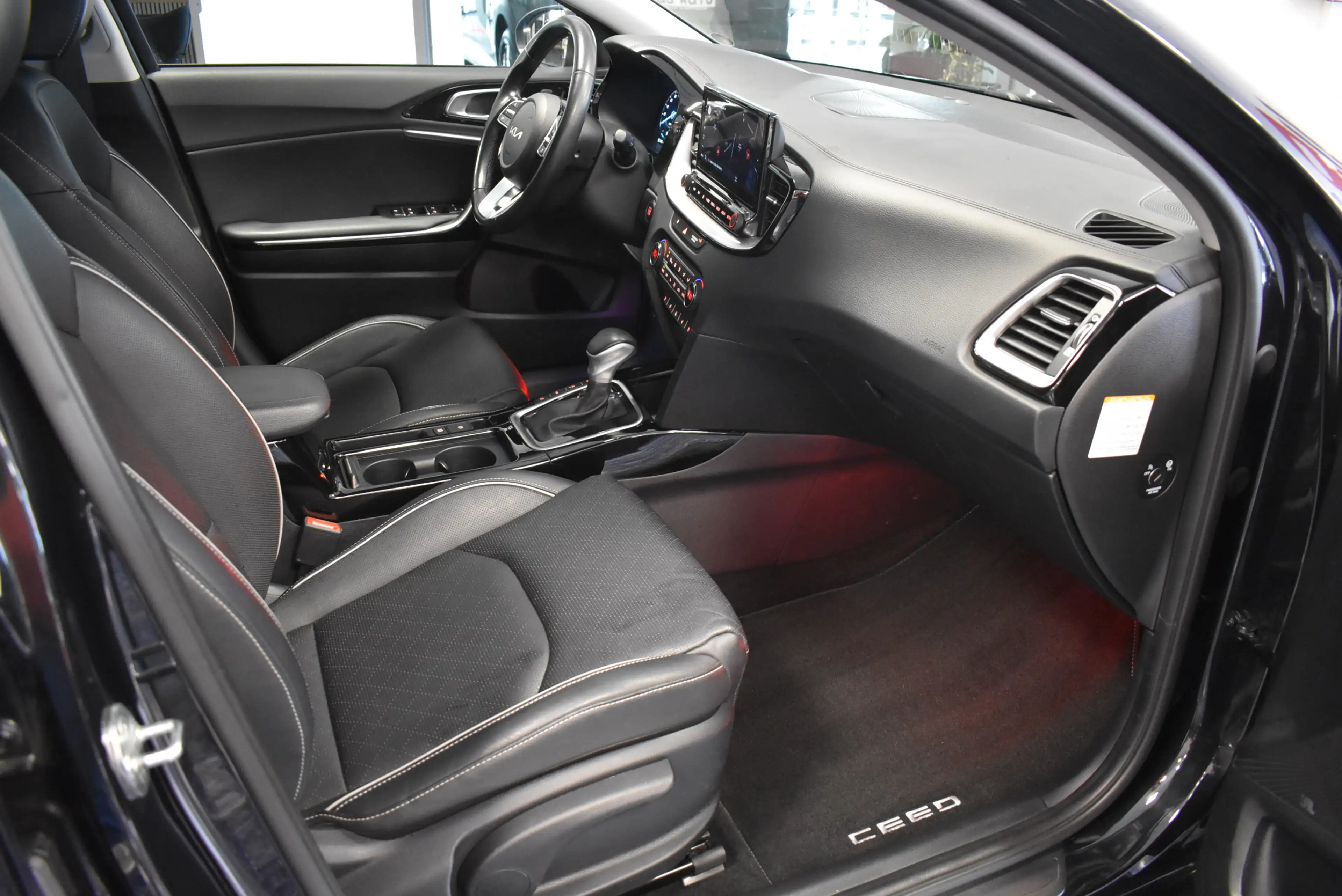 Kia Ceed SW / cee'd SW 1.6 CRDI Platinum Virtual Nav — photo 6