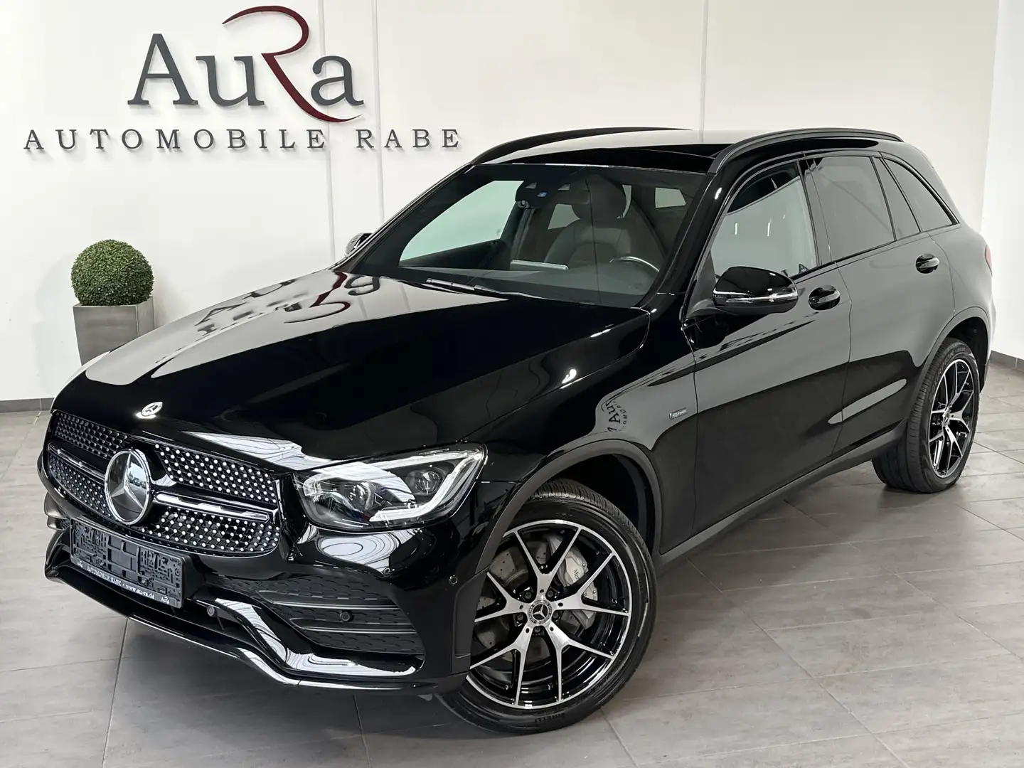 Mercedes-Benz GLC 300 4M AMG-Line NAV+LED+PANO+CARPLAY+20ZOLL Schwarz - 1