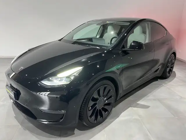 Tesla Model Y 4X4 Performance Dual Motor - PREZZO PROMO