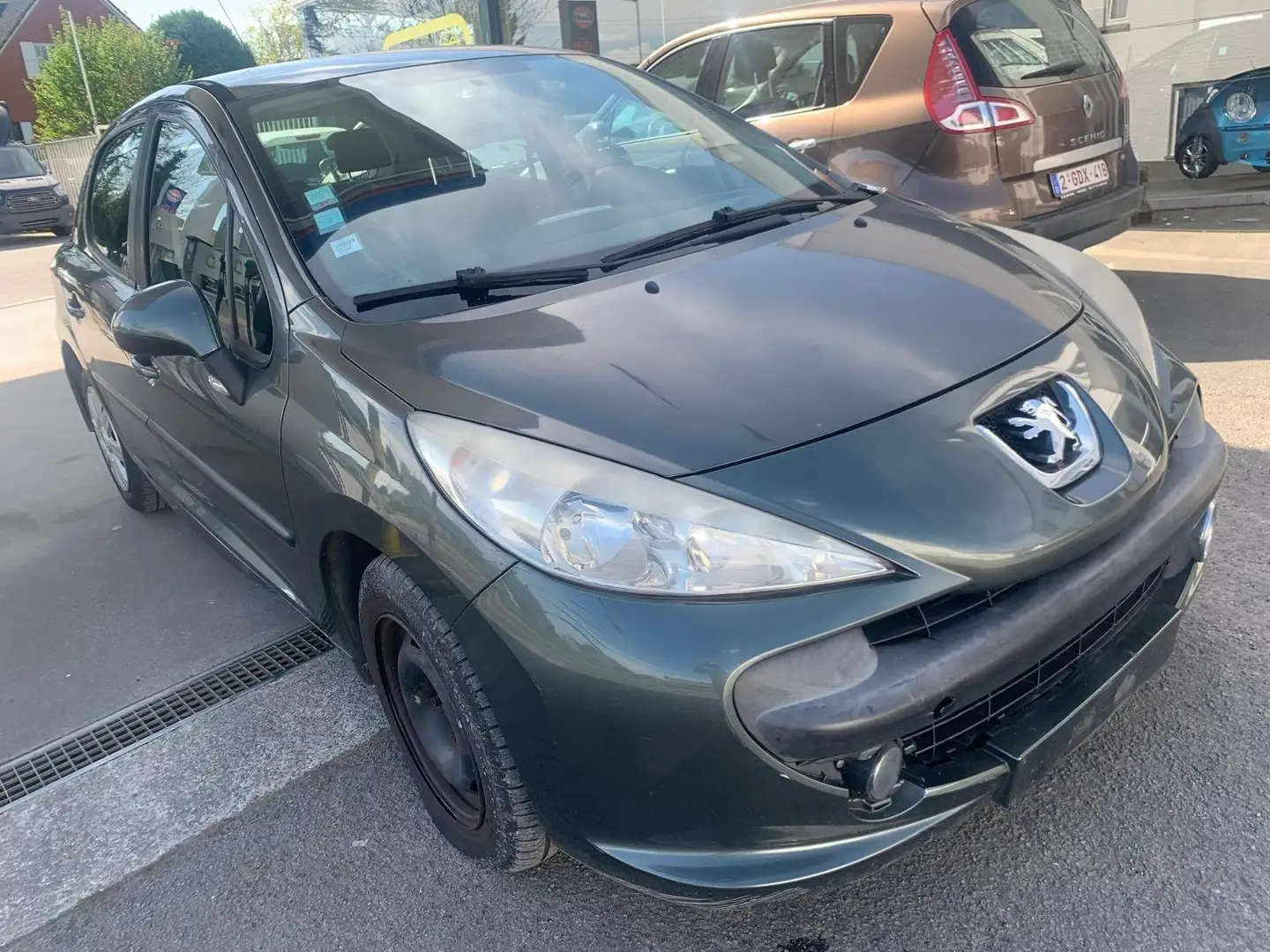 Peugeot 207 1.4i **motor vibre - 1