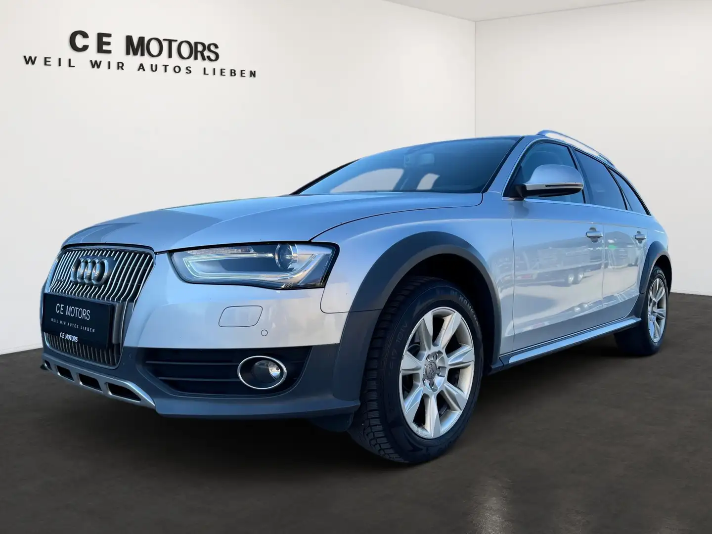 Audi A4 allroad 2.0 TFSI | Pickerl 01.2026 | Guter Zustand Stříbrná - 1