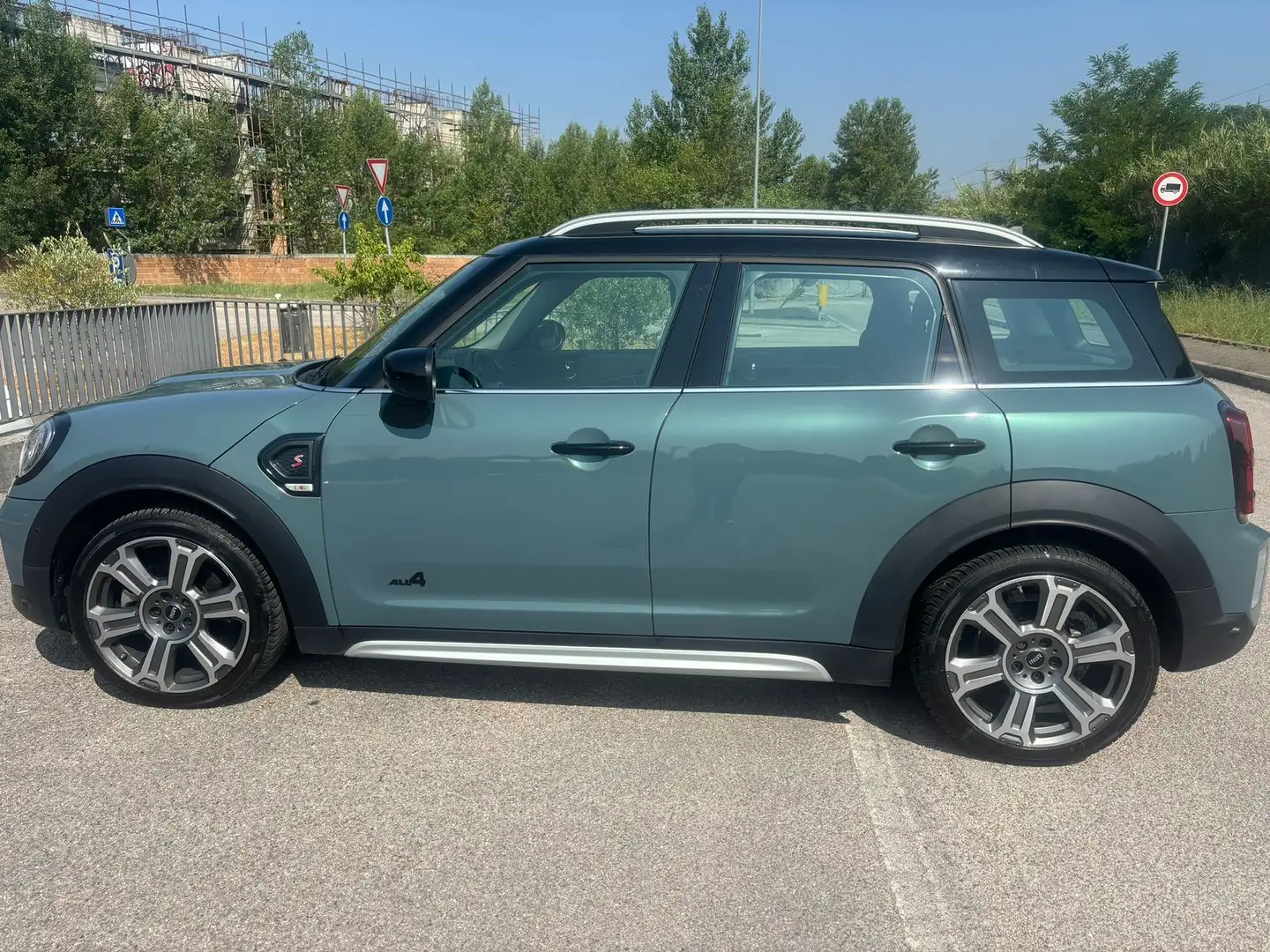 MINI Cooper SD Countryman 2.0 Yours auto Vert - 1