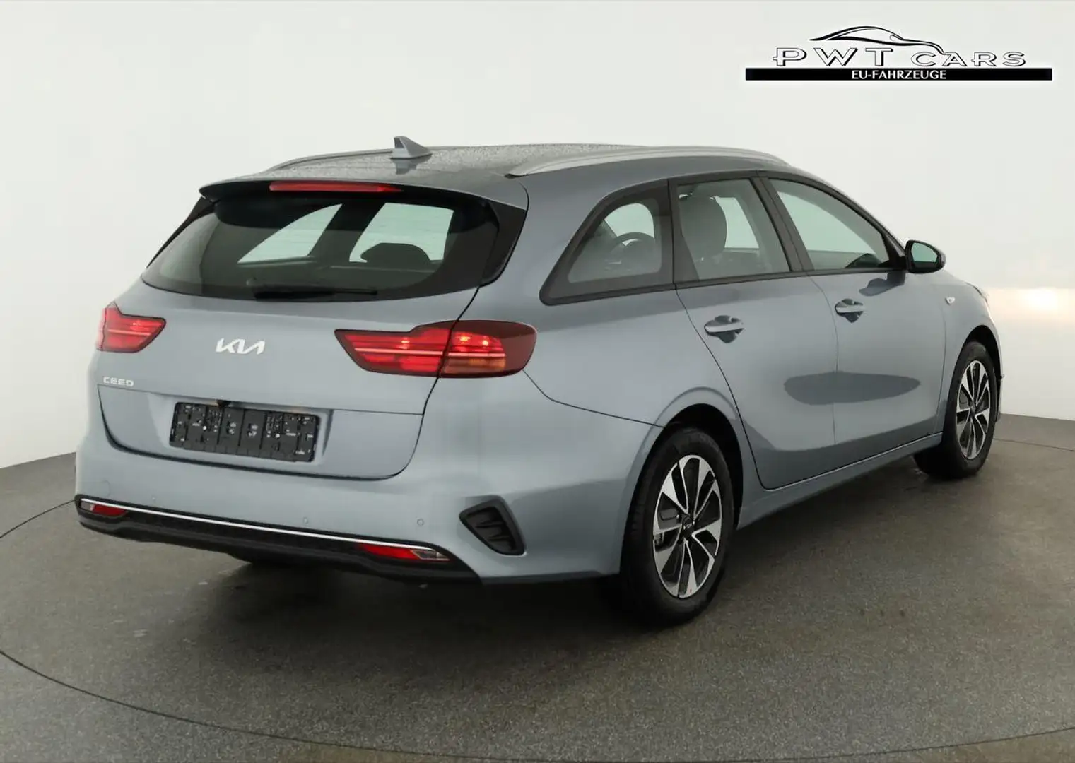 Kia Ceed SW / cee'd SW Sportswagon 1.5 T-GDi DCT, Navi, Kamera, Winter... Silber - 2