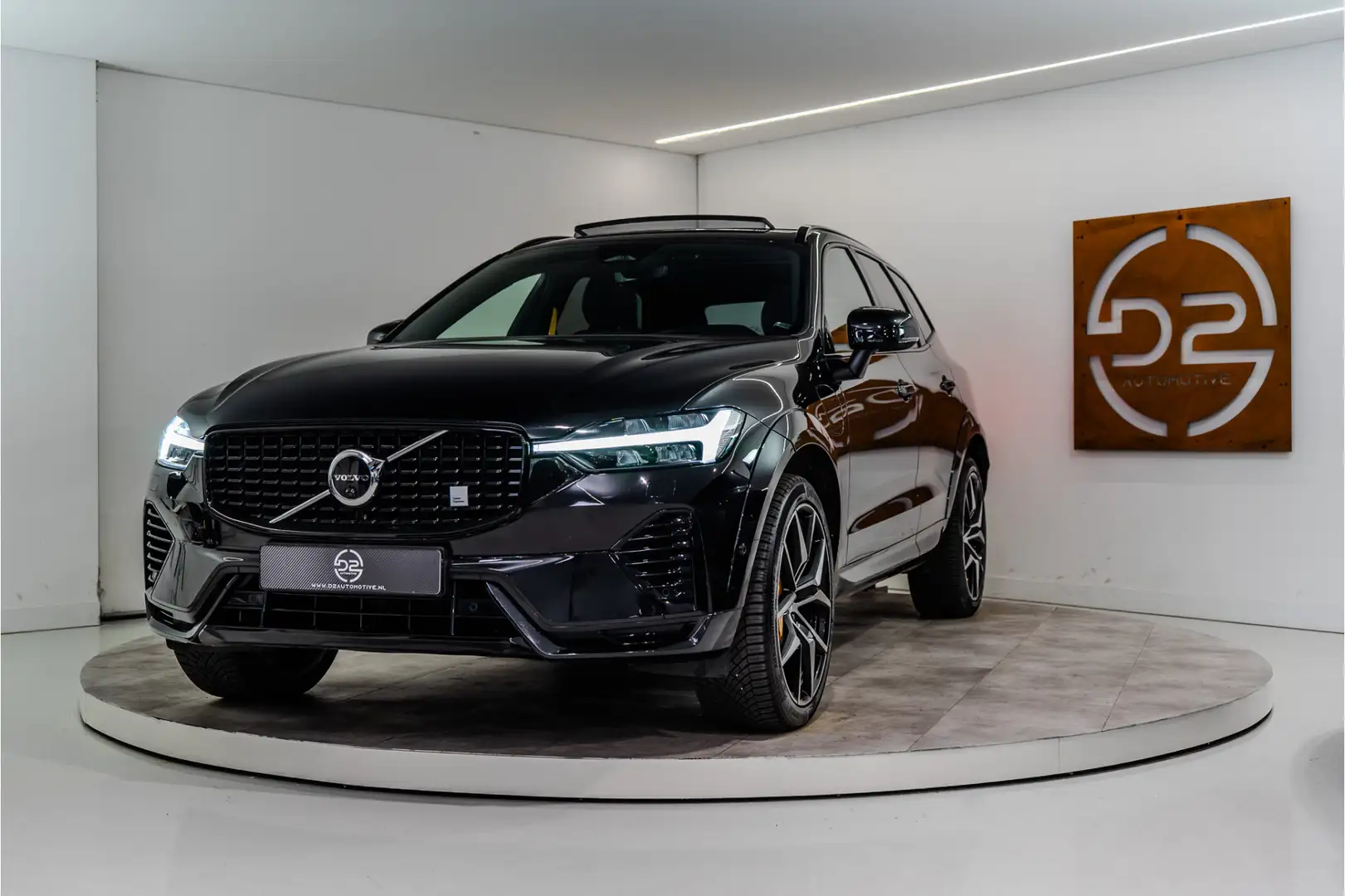 Volvo XC60 2.0 T8 AWD Polestar Engineered 455PK | Pano | Lede Zwart - 1