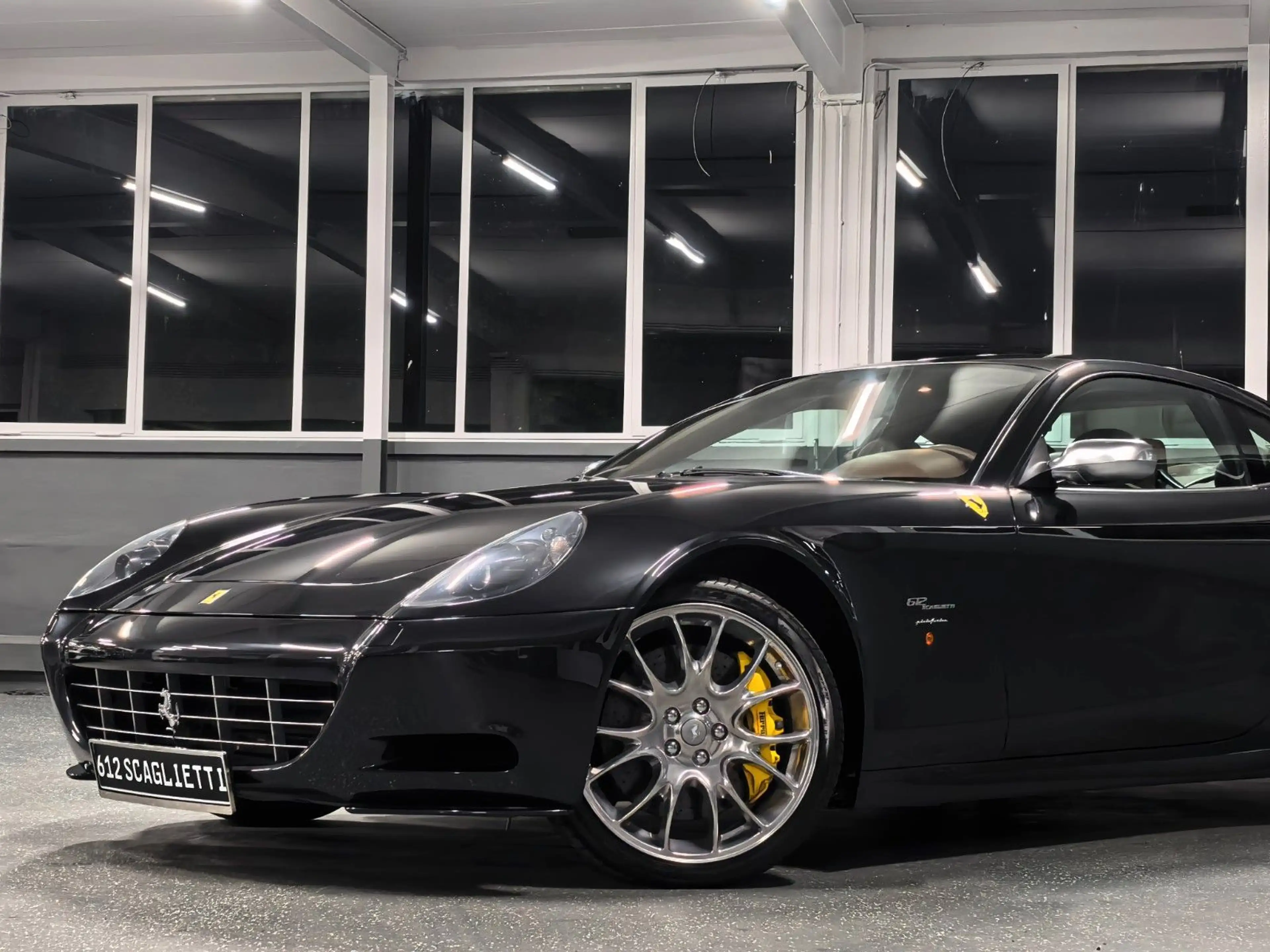 Ferrari 612 SCAGLIETTI ATELIER | ONE TO ONE | NP 318 T € — photo 4