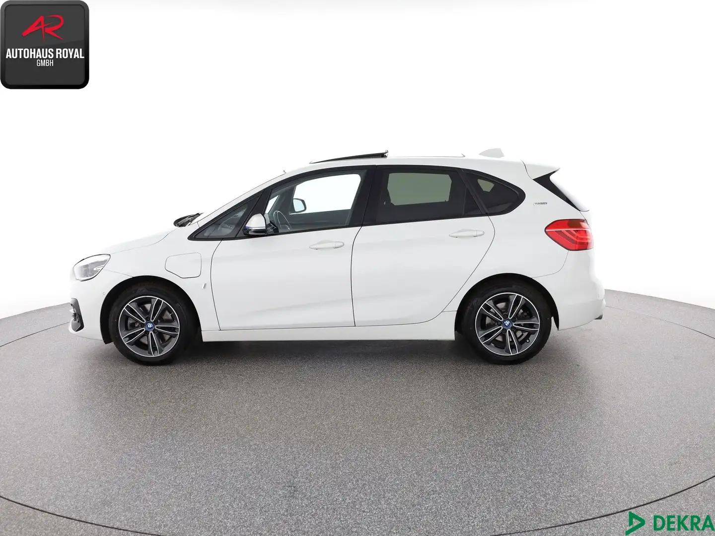 BMW Active Hybrid 7 225 Active Tourer xe xDrive SPORTLINE PANO,HUD Weiß - 2